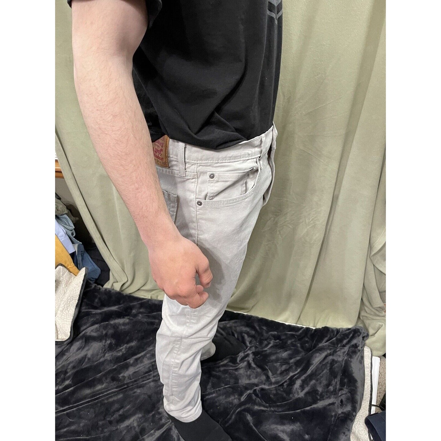 MEN'S LEVI JEANS 502 Size 34 x 32 Taper Below Waist Gray