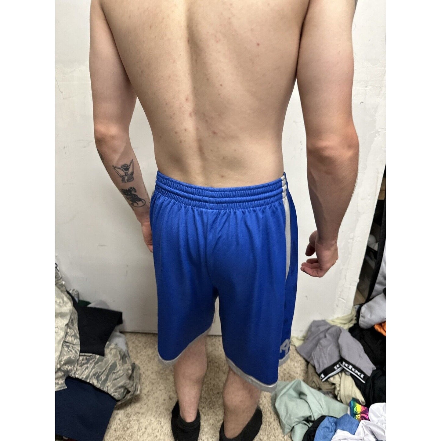 Men’s Blue Nike Medium Shorts Athletic No Pockets