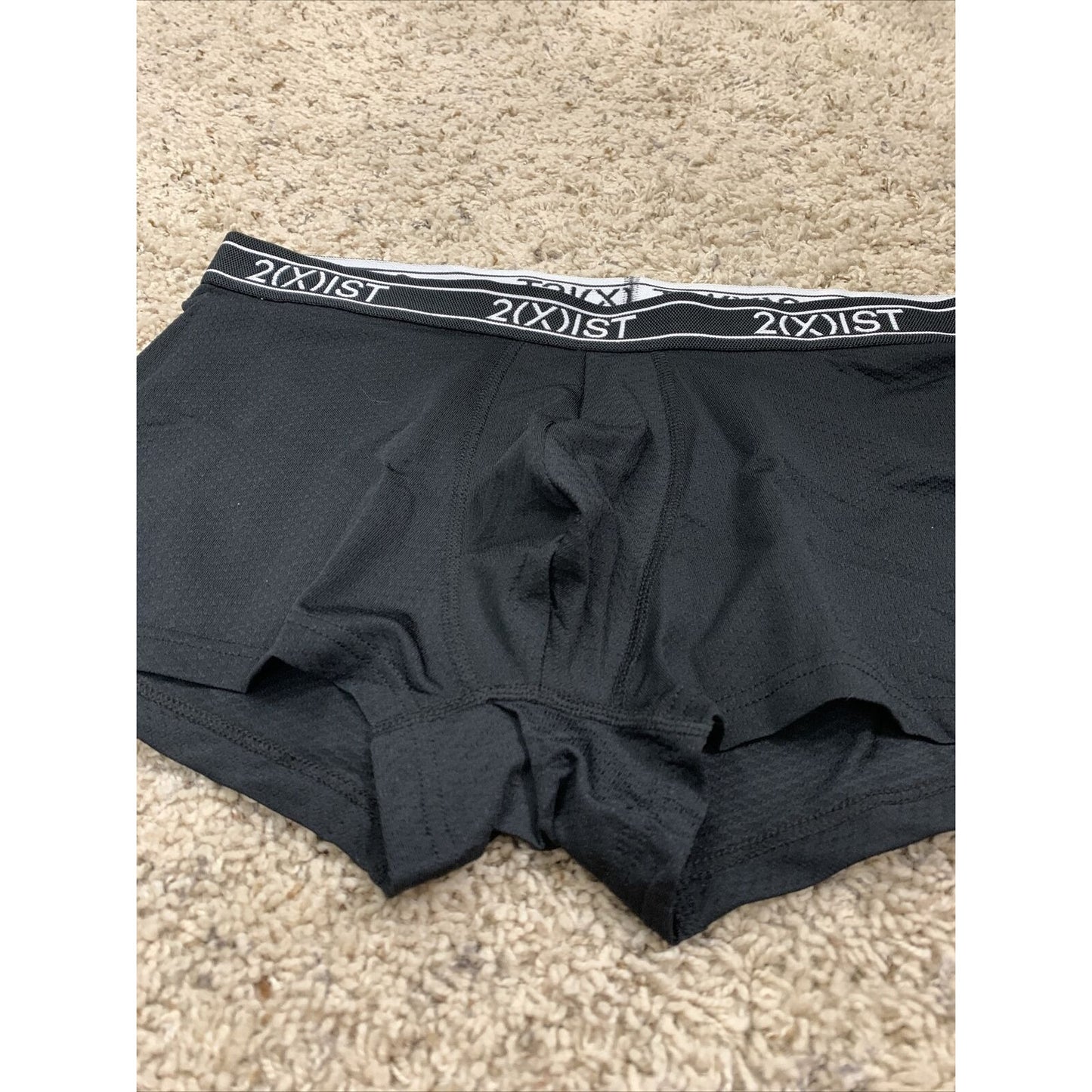 2xist Men’s Black Compression Trunks 13% Spandex Large