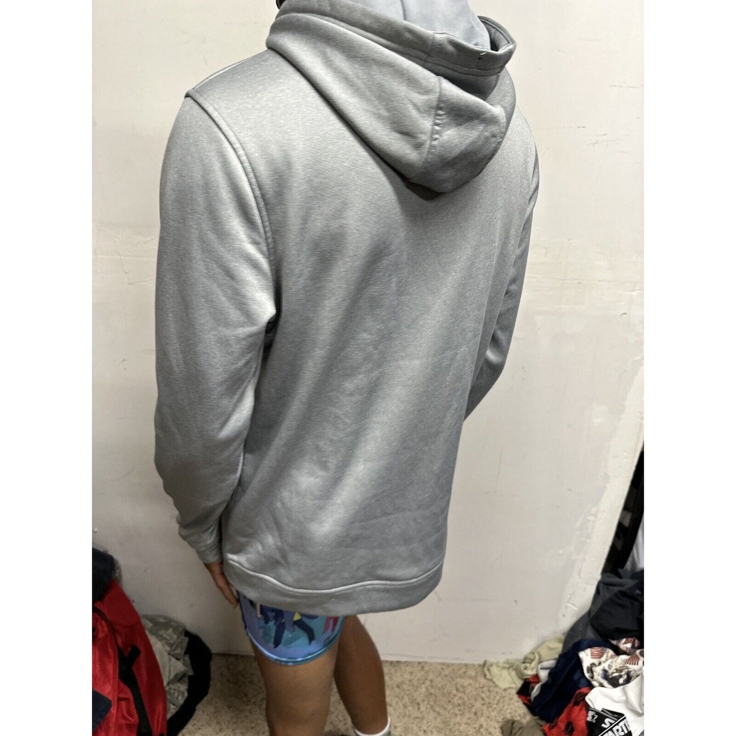 Men’s Gray Under Armoyr Medium Cold Gear Loose Hoodie Hardrocker Football