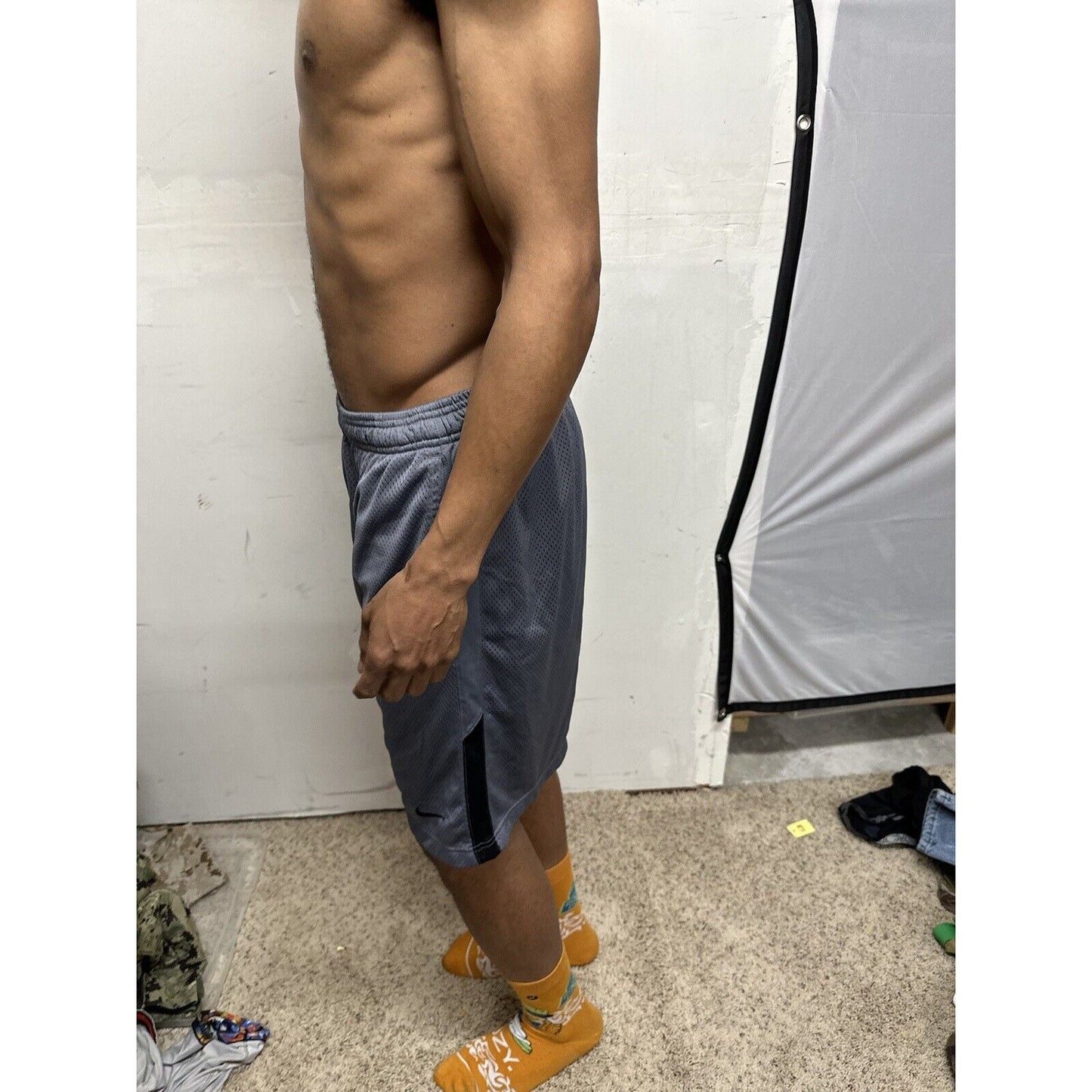 Men’s Gray Nike Dri Fit Large Athletic Shorts