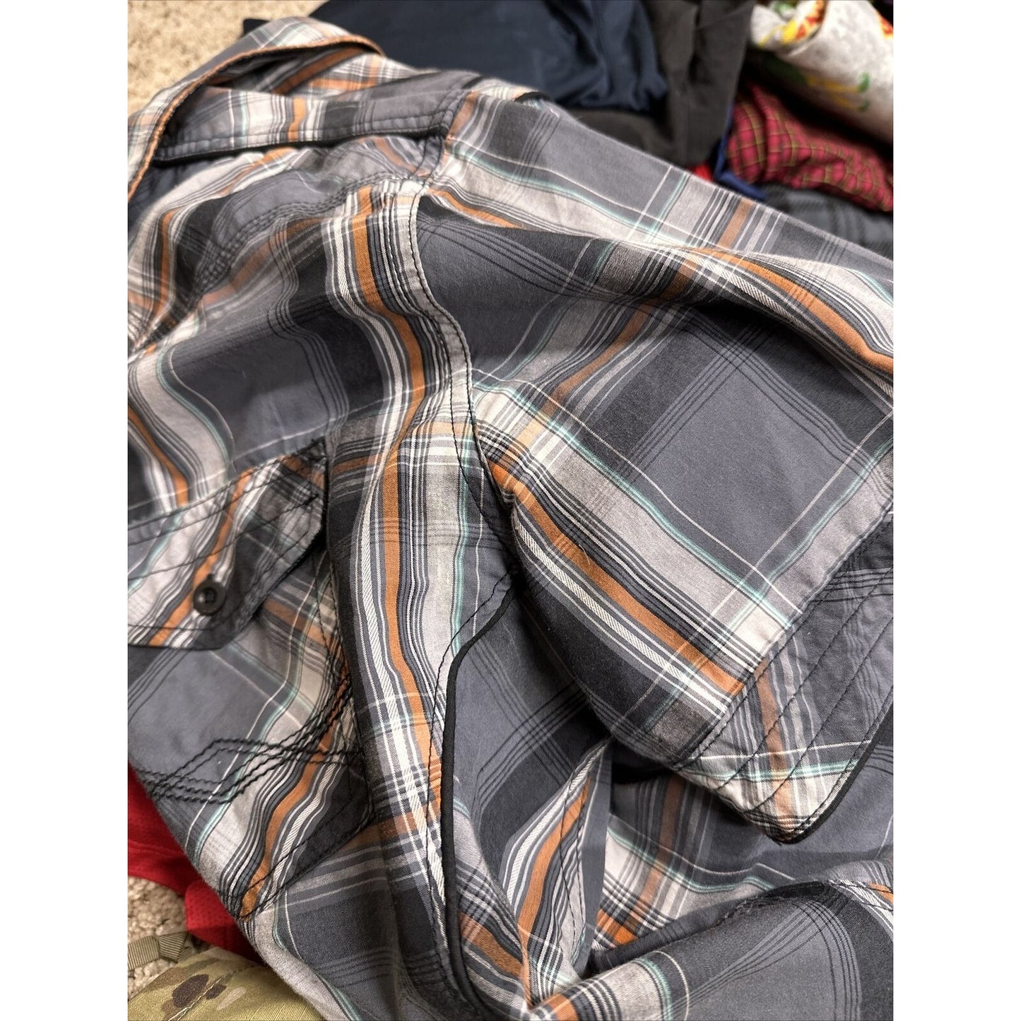 men’s button up helix large gray plaid shirt