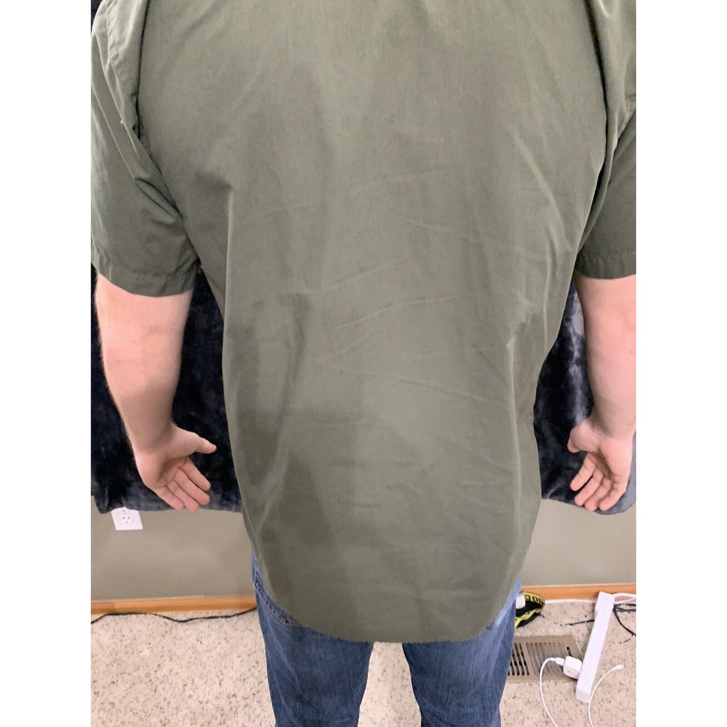 Galaxy by Harvic Men’s Slim Fit Short Sleeve Dress Shirts Olive - Size Large