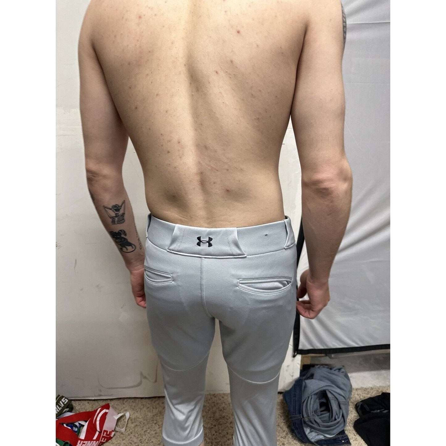 Men’s Small Gray Softball Heatgear Baseball Pants under armour
