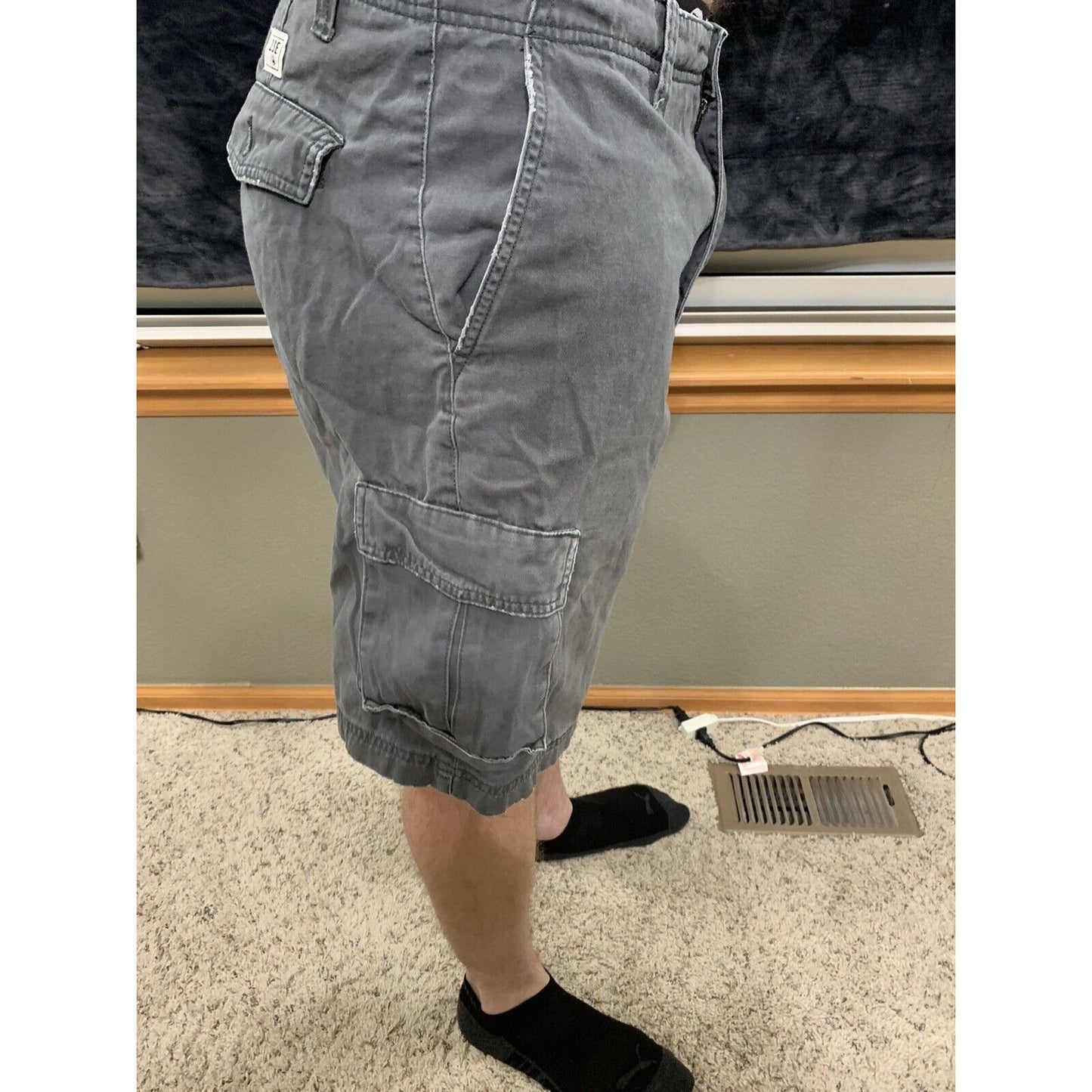 Quick Silver Men's Size 34 Gray Rugged Cargo Shorts