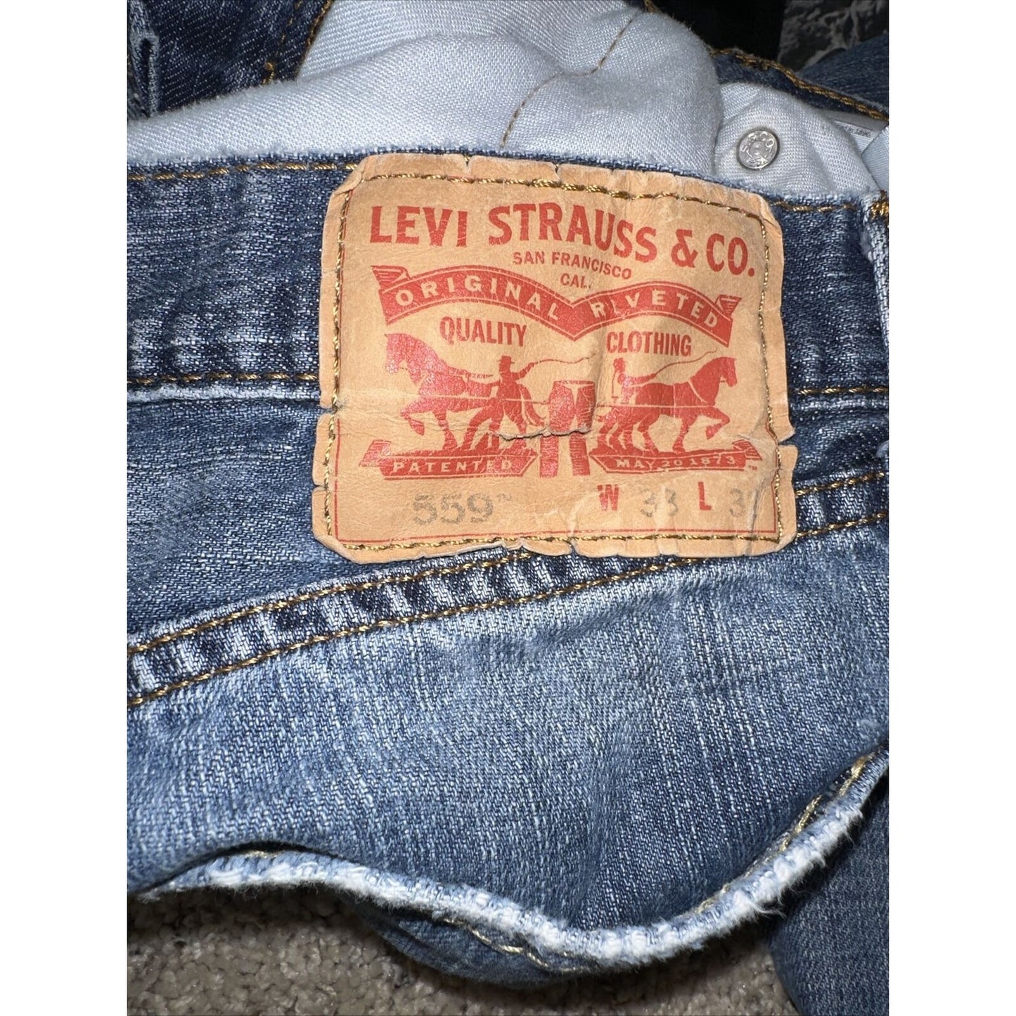 Men’s Levi’s 559 Blue Jeans 33 X 32