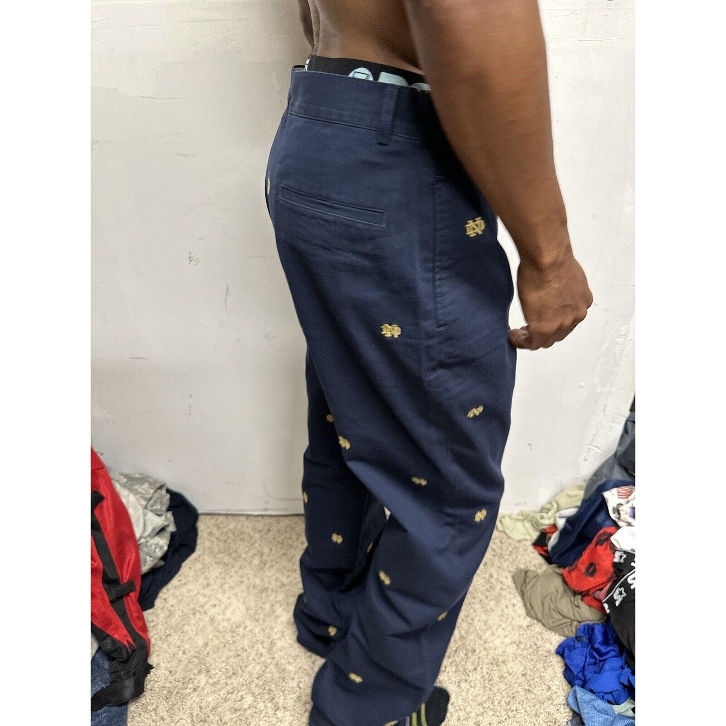 Men’s Notre Dame Size 32 Campus Chinos Pants Navy Blue