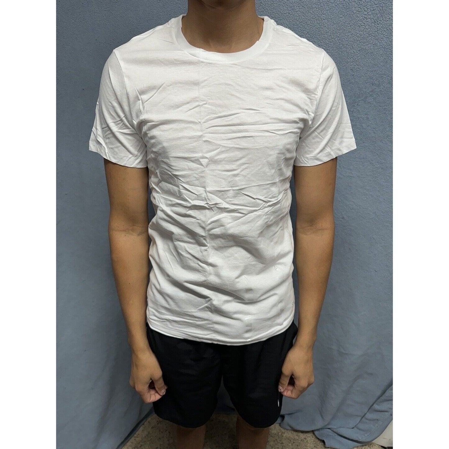 Men’s White Calvin Klein Small Classic Fit Undershirt