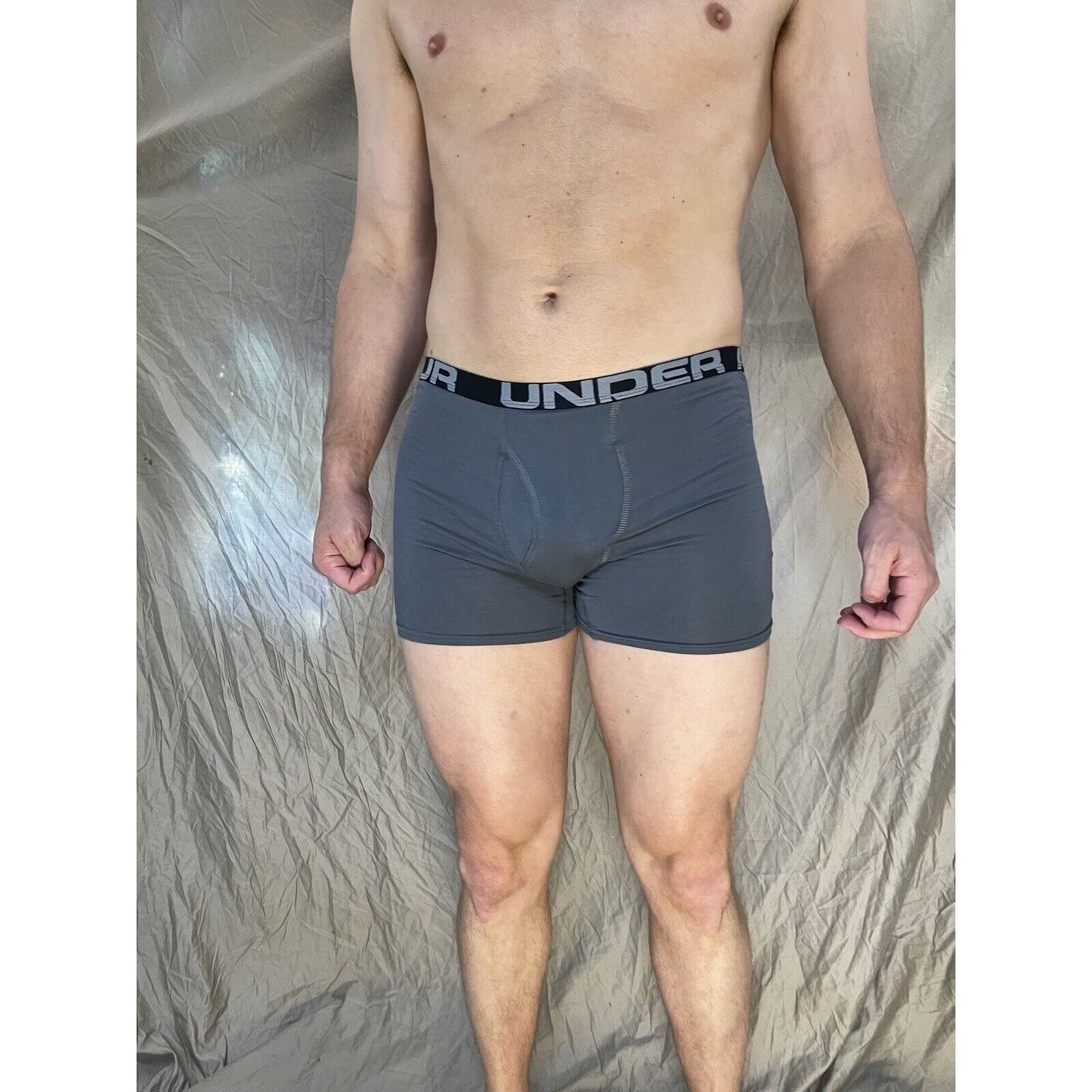 boy's youth XL under armour fitted gray boxer briefs