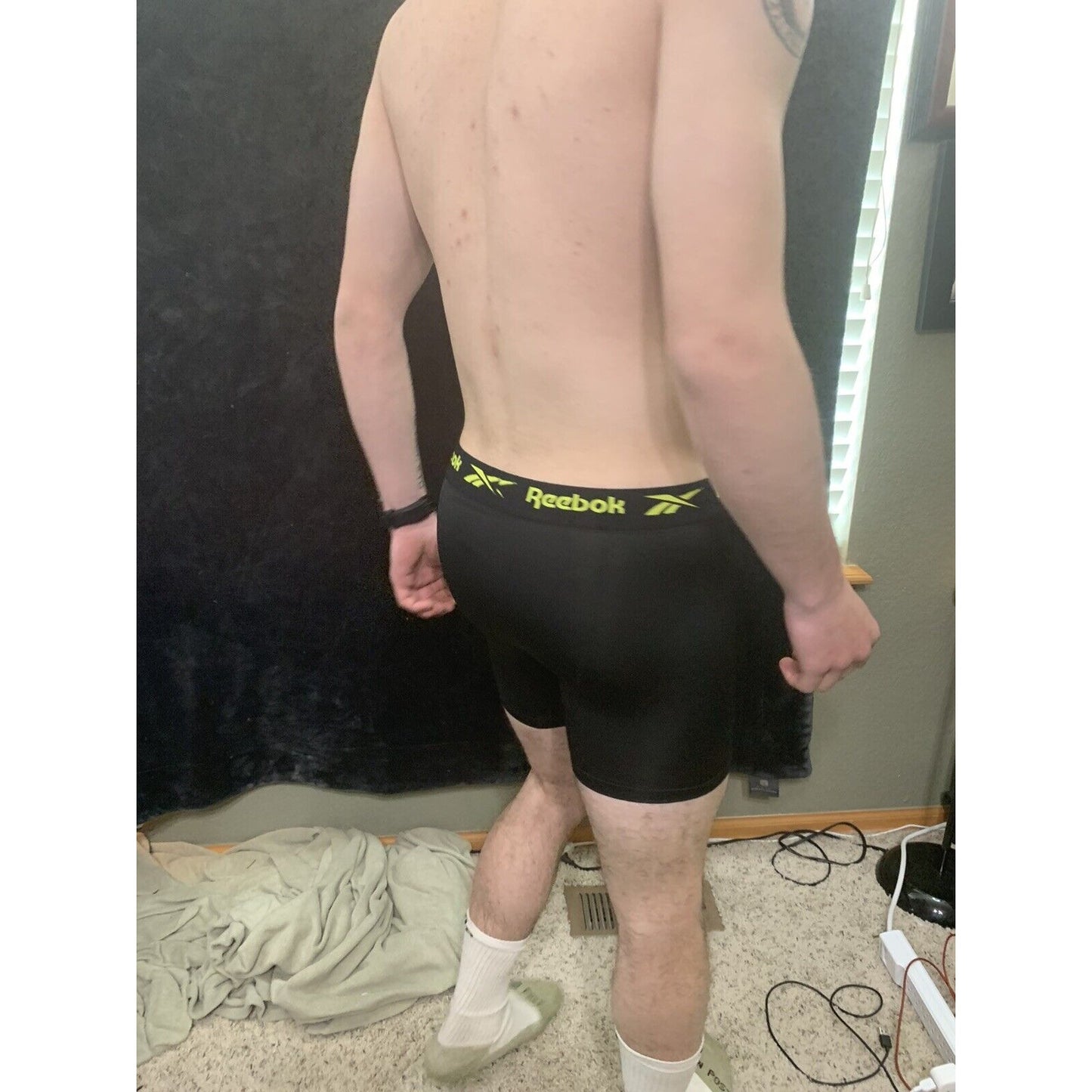 Men’s Reebox Black Compression Shorts Medium 10% Spandex With Yellow Band