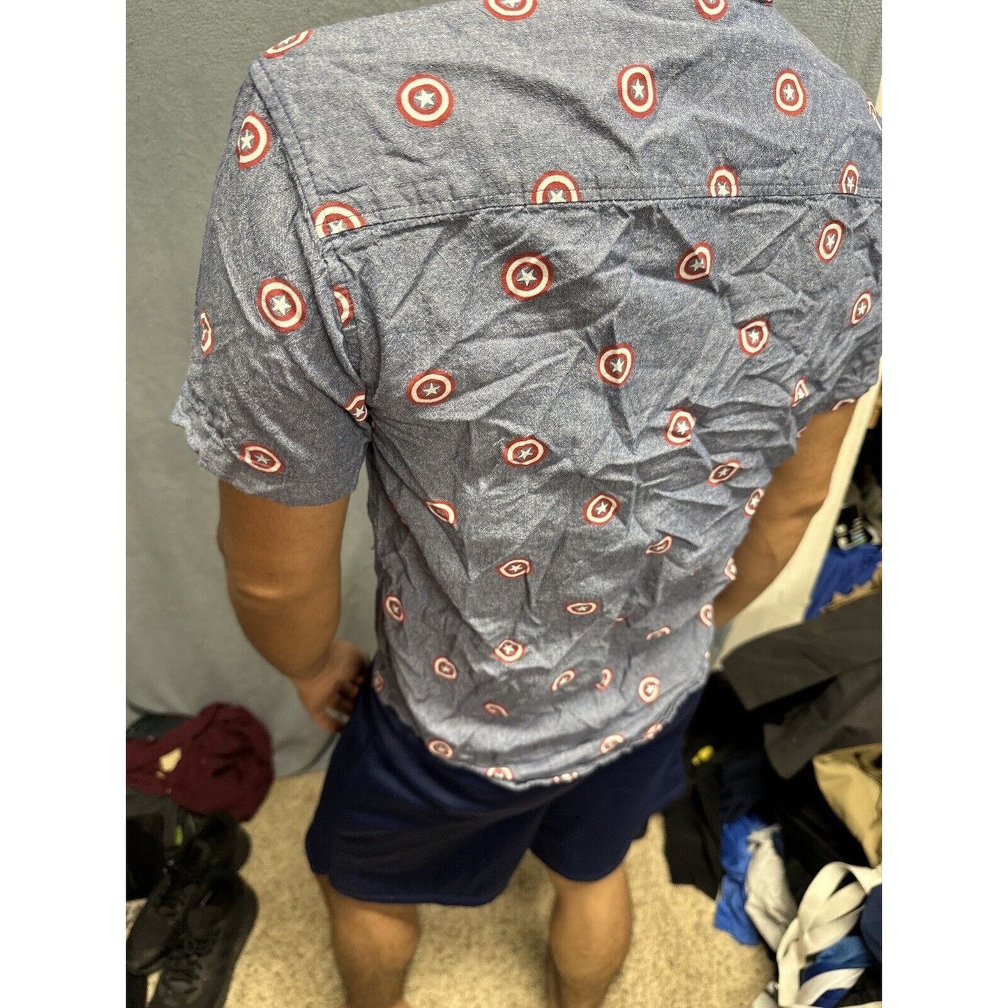 Men’s Button Up Short Sleeve Blue Marvel Small Captain America Shirt