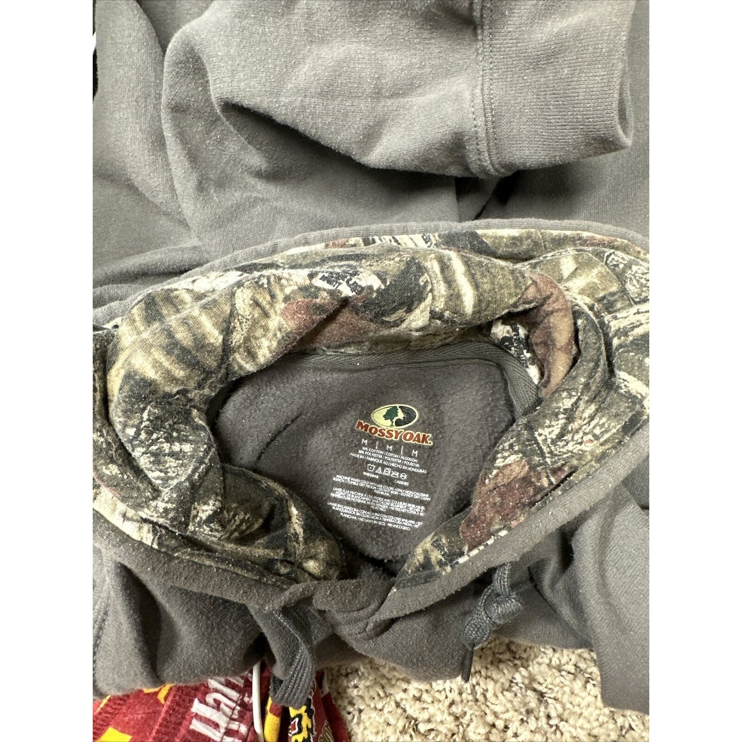 Men’s Mossy Oak Medium Gray Pullover Hoodie