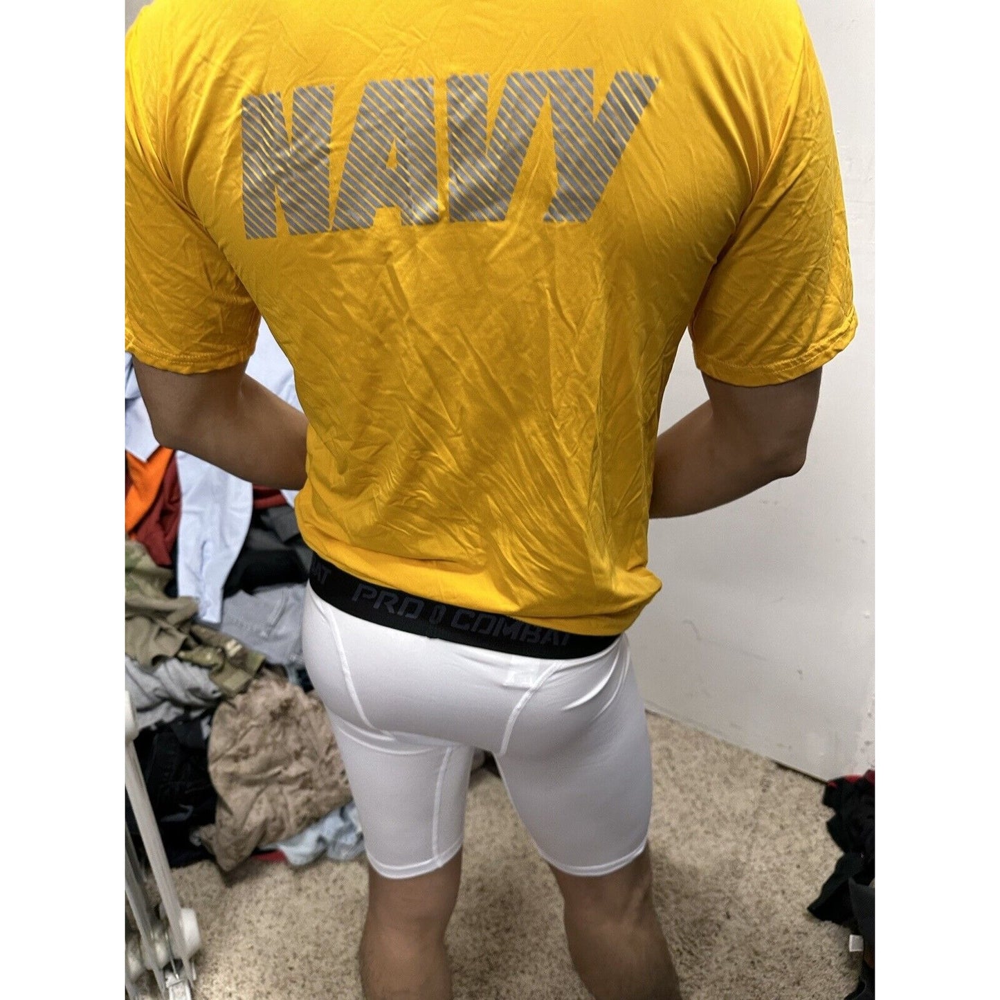 Men’s US Navy Yellow Physical Fitness pT Short sleeve Shirt Size Small Lycra