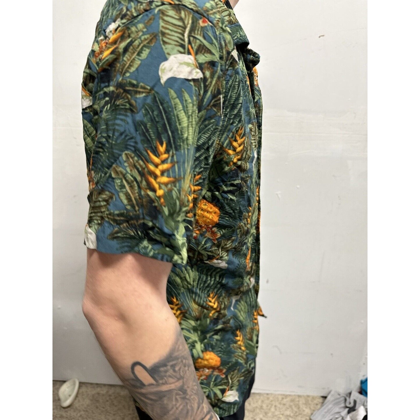 Men’s Medium Goodfellow Tropical Hawaiian Shirt Button Up Short Sleeve