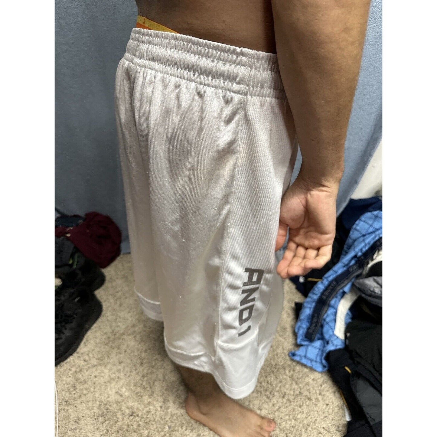 Men’s White AND1 Medium Athletic Shorts With Pockets