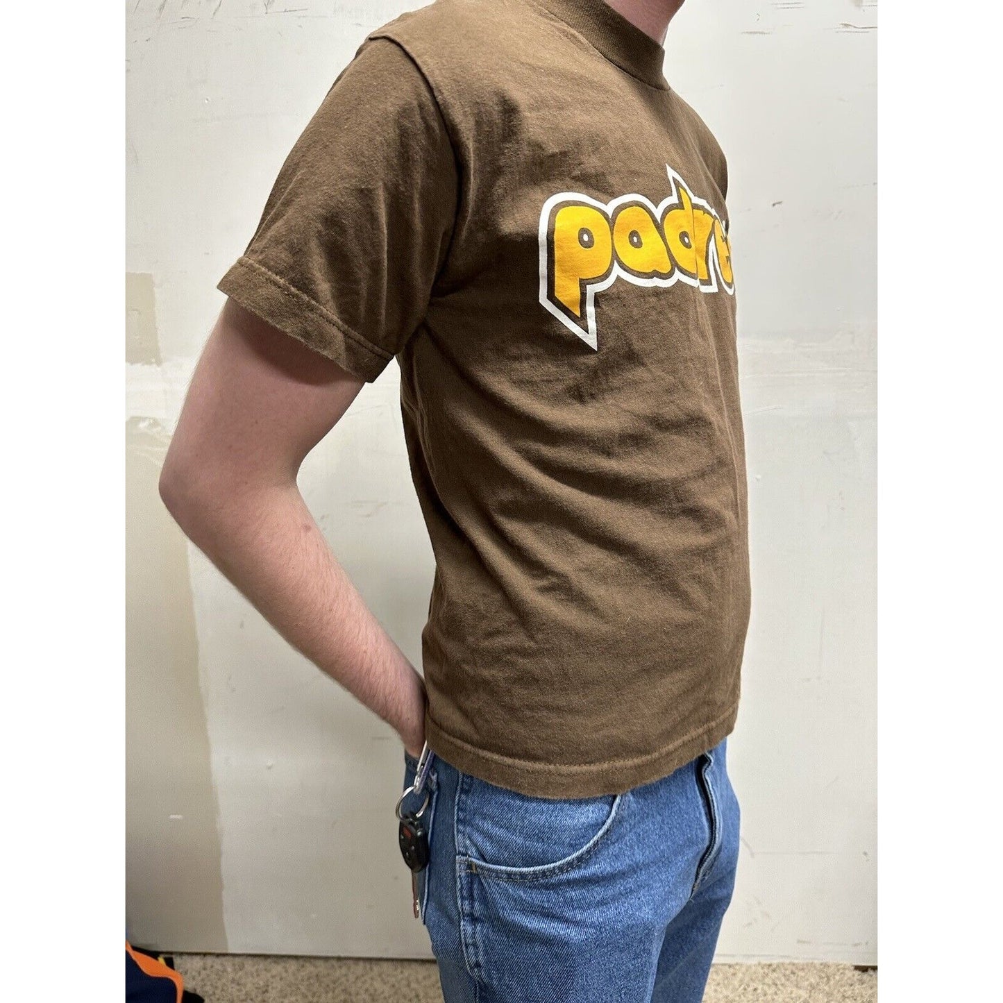 men’s san diego padres old logo style brown short sleeve youth large shirt