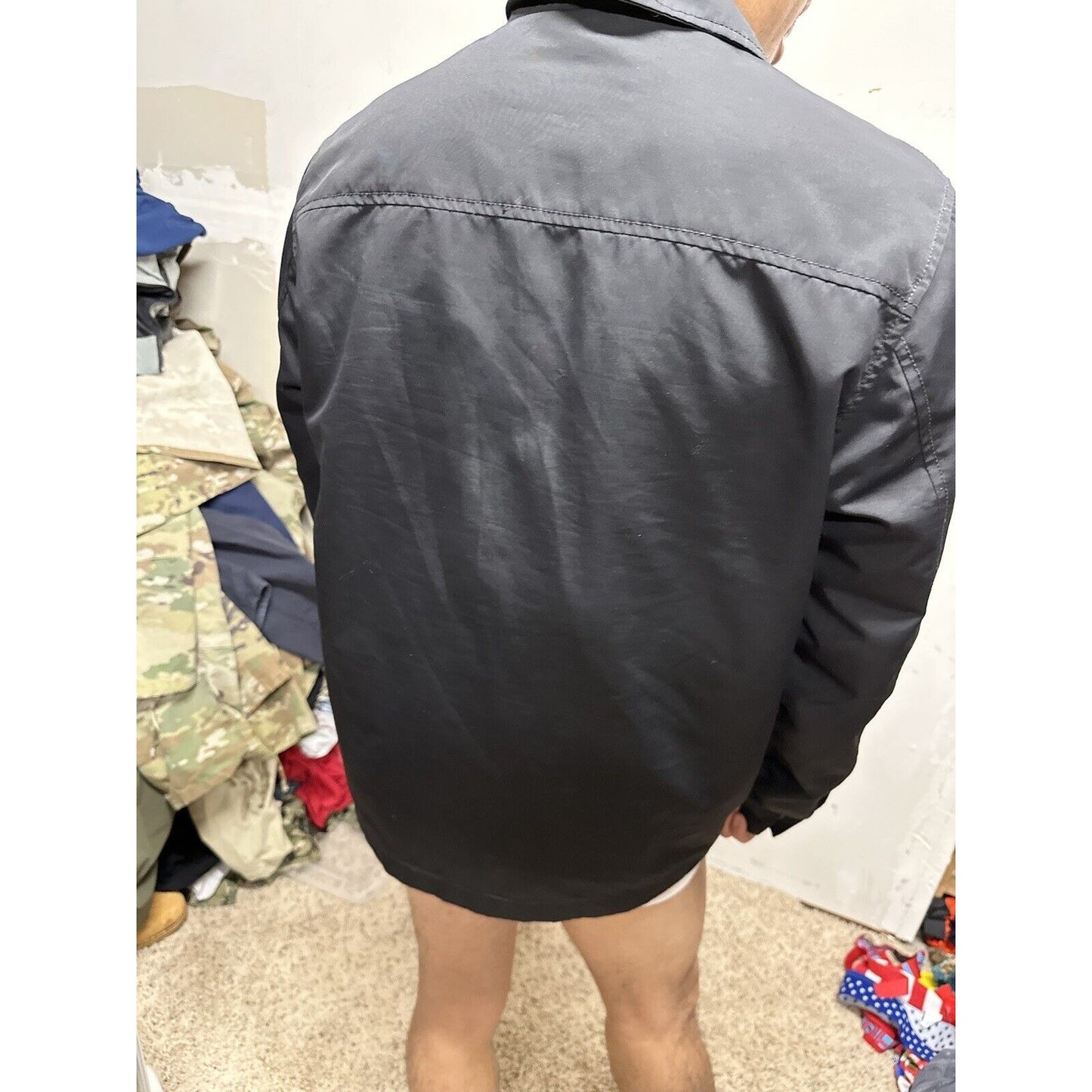 Men’s Black Old Navy Medium Full Zip Windbreaker Jacket