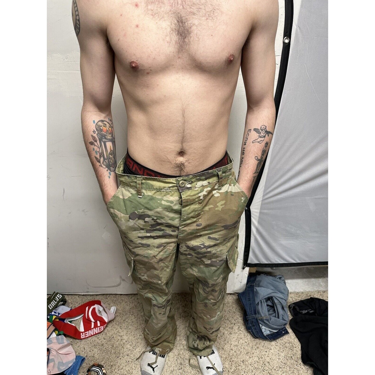 Men’s Ocp Army Air Force Medium Short Trouser Pants worn fabric/hole on knee