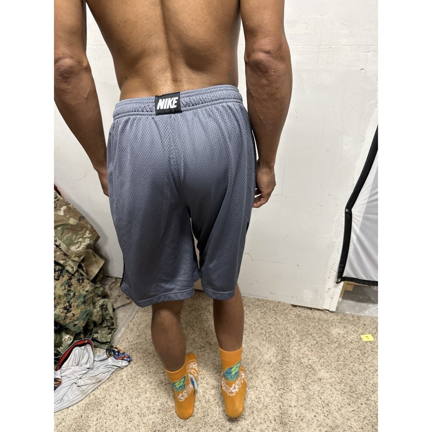 Men’s Gray Nike Dri Fit Large Athletic Shorts