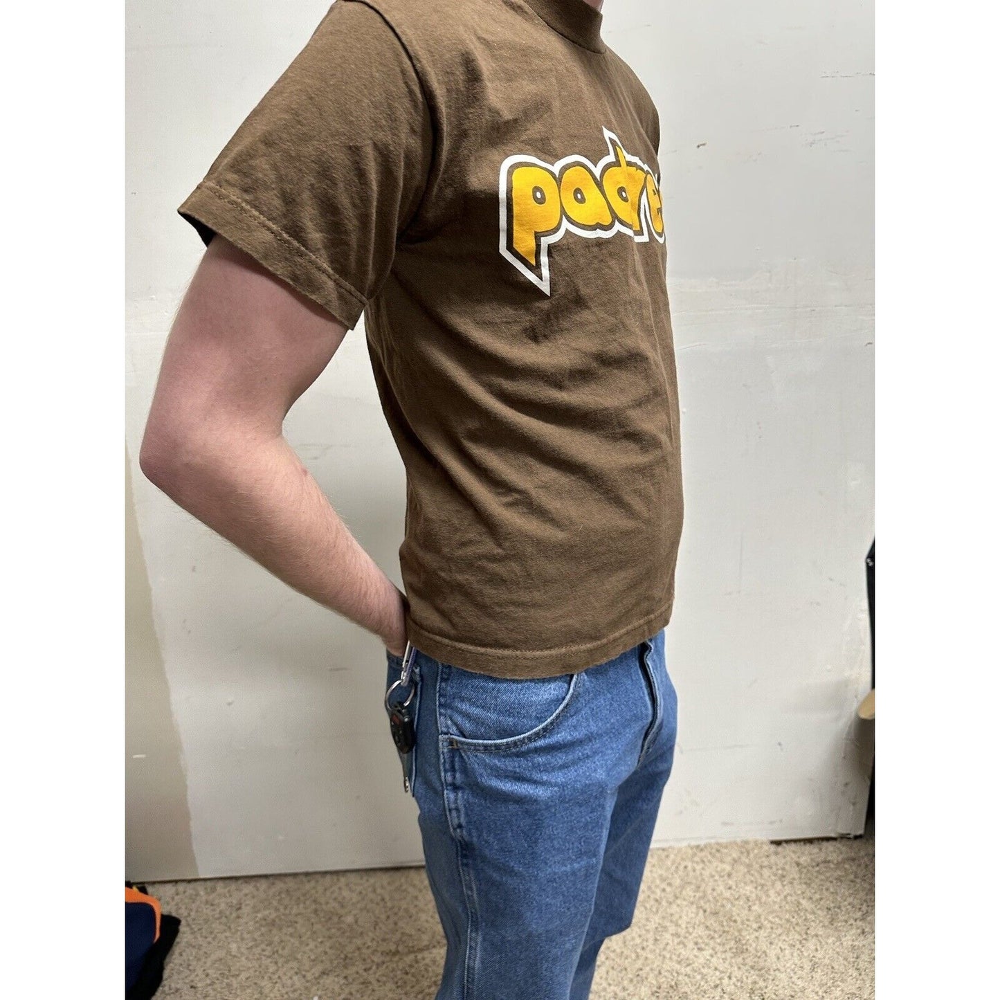 men’s san diego padres old logo style brown short sleeve youth large shirt