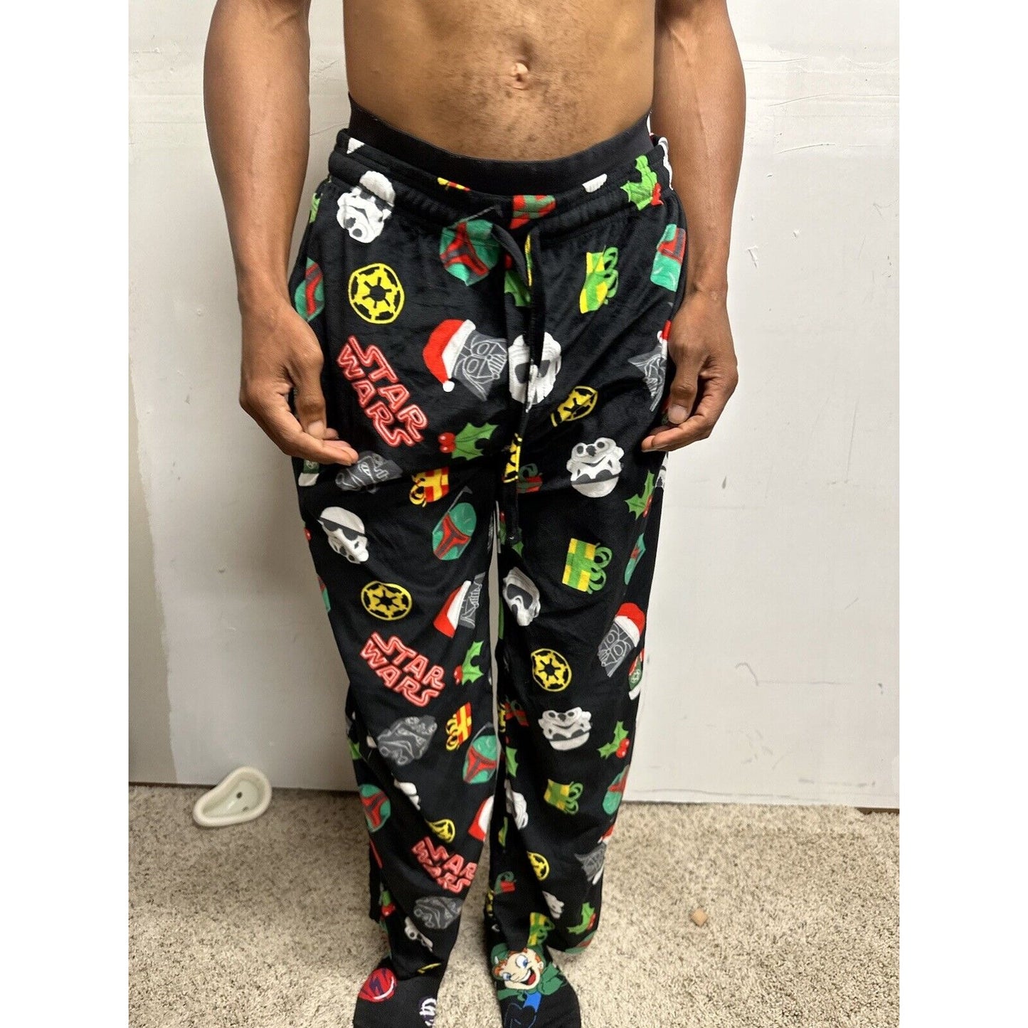 Men’s Star Wars Christmas Lounge Pants Sleepwear Medium Vader In Santa Hat