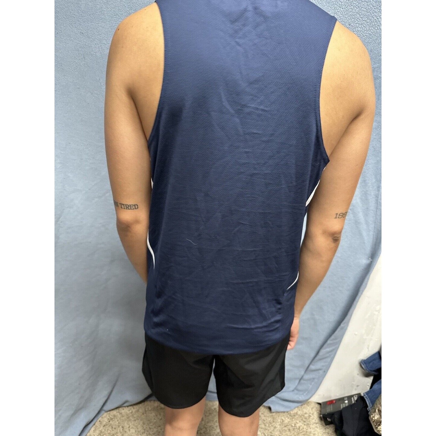 Men’s Blue Under Armour Muscle Shirt Tank Top Shirt Large
