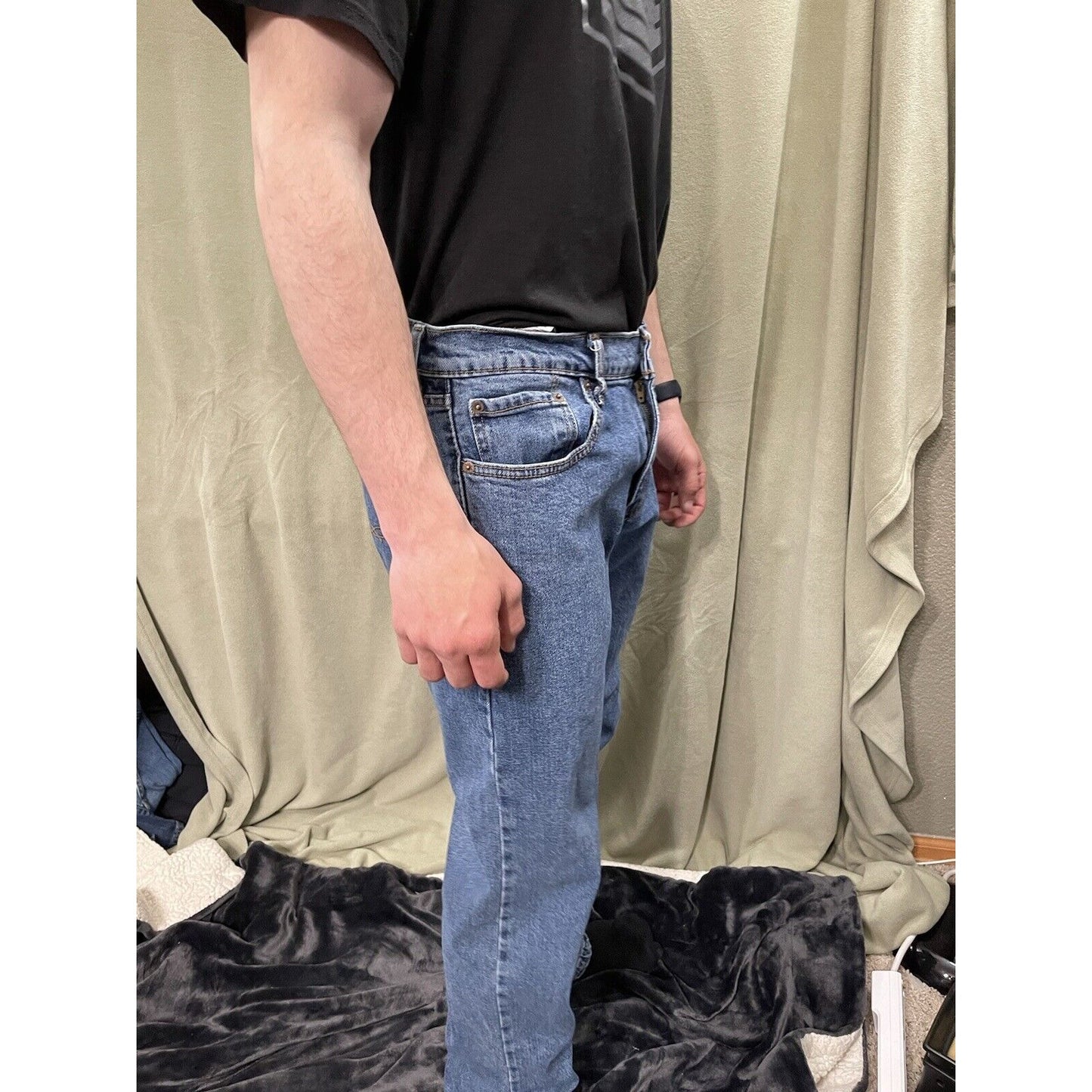 Levi's Strauss & Co. Gold Signature Men's Relaxed Fit Jeans Headlands- 32W x 34L