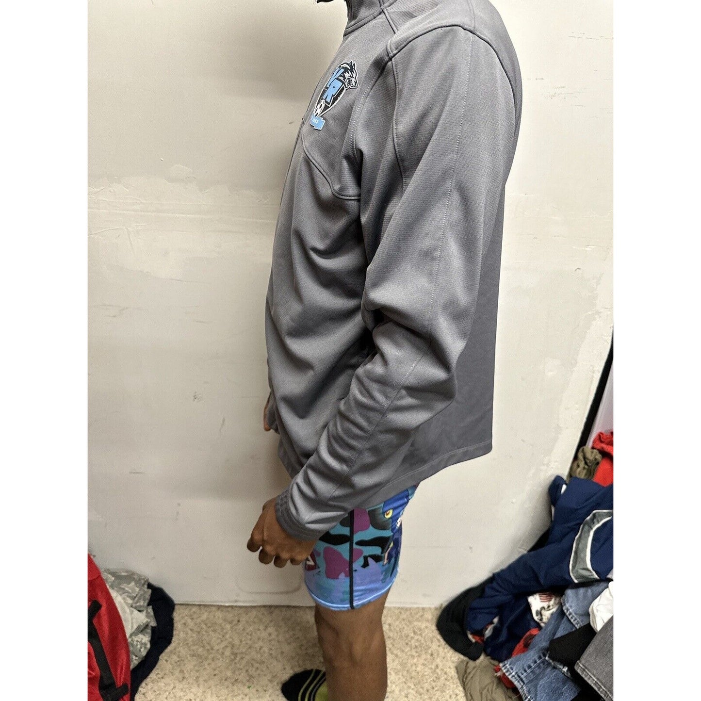Men’s Gray Under Armour Large Visit Ridge High School Soccer Full Zip Jacket