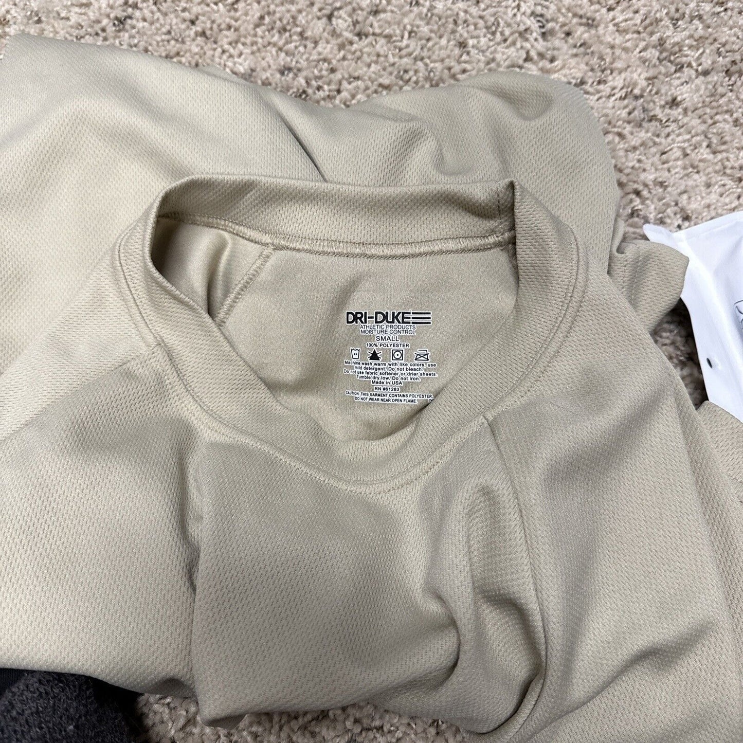 Men’s Abu Airman Battle Uniform Duke Small Tshirt Moisture Control Desert Sand