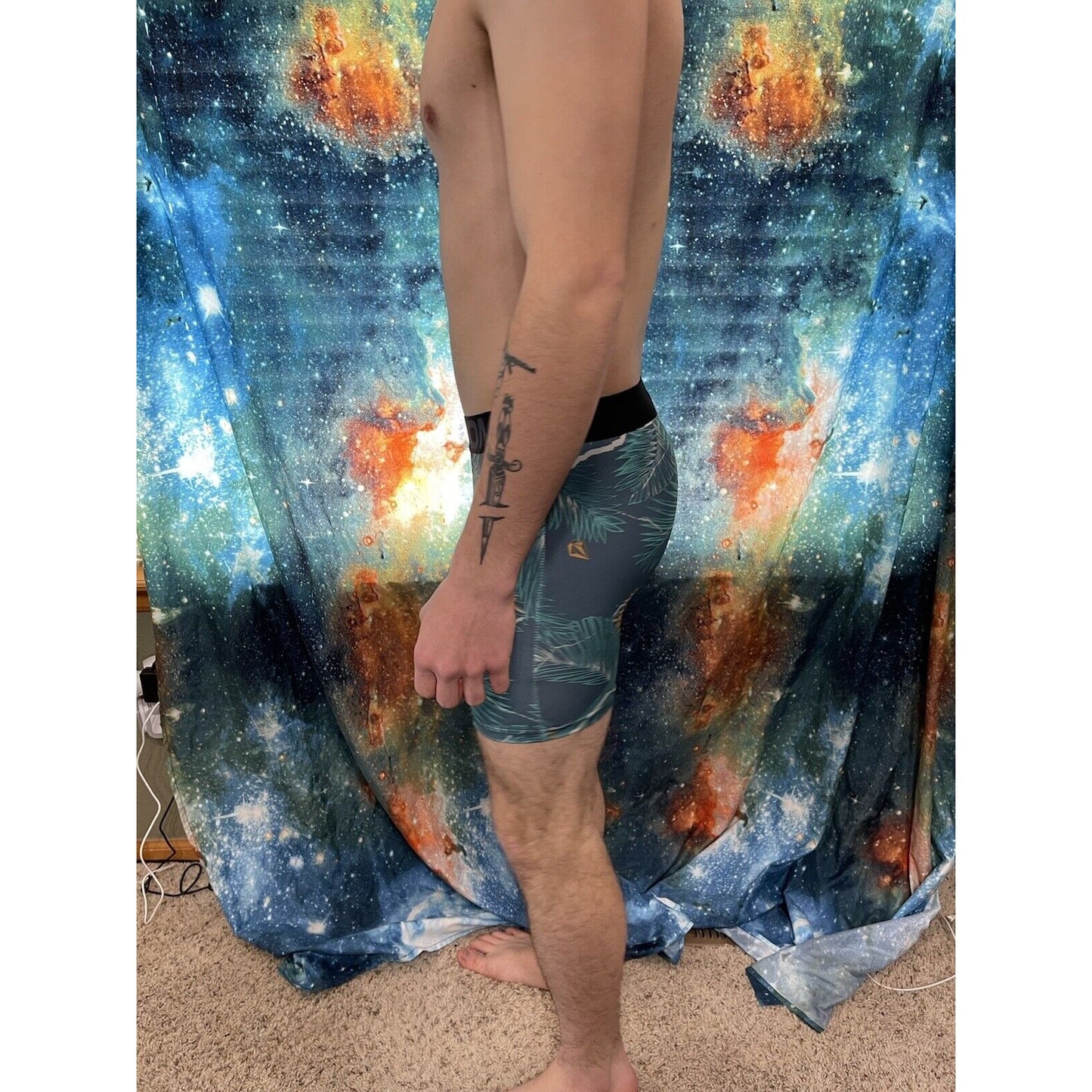 Men's volcom small tropical leaves compression shorts