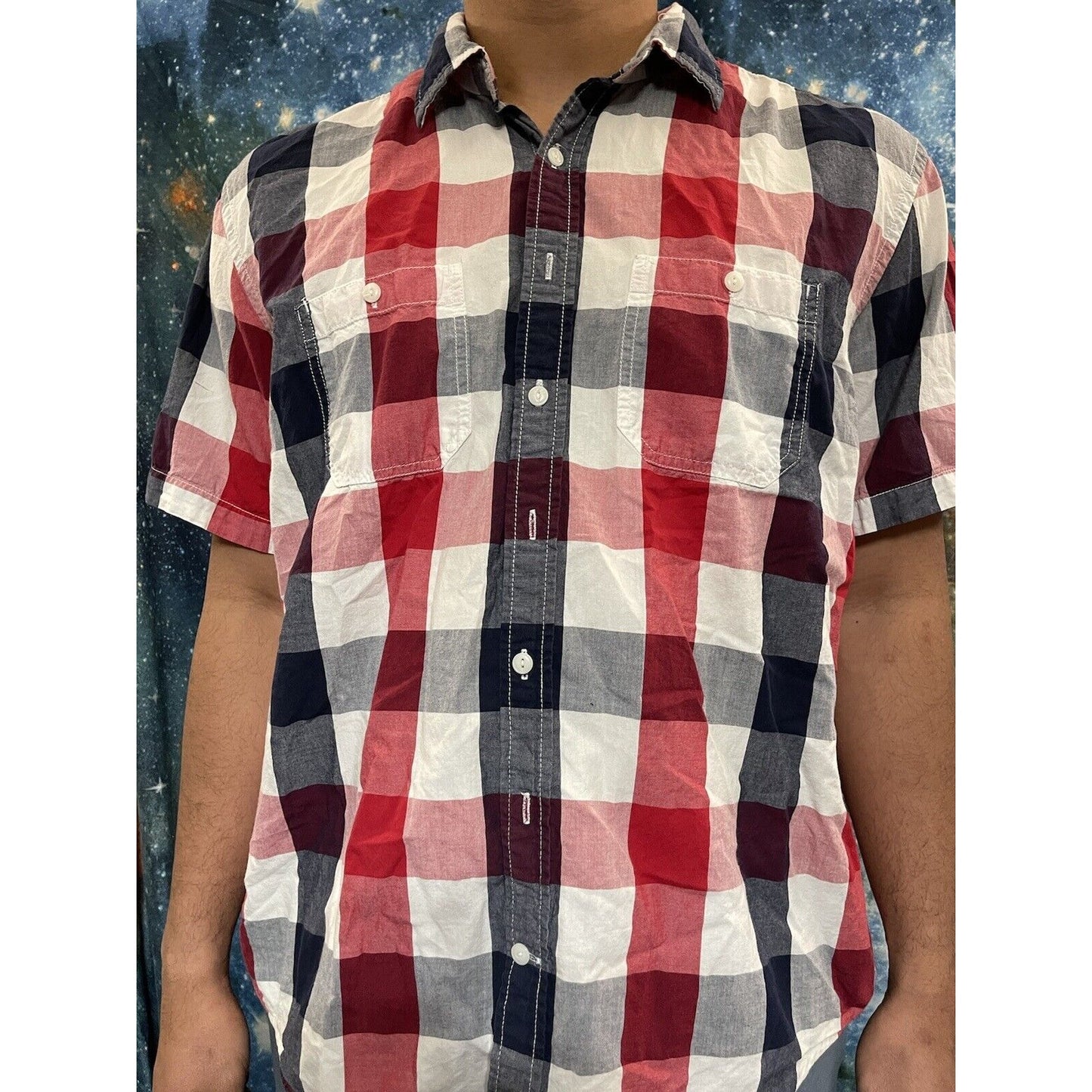 Old Navy XL Regular Fit Coupe Standard plaid red white blue button up shirt