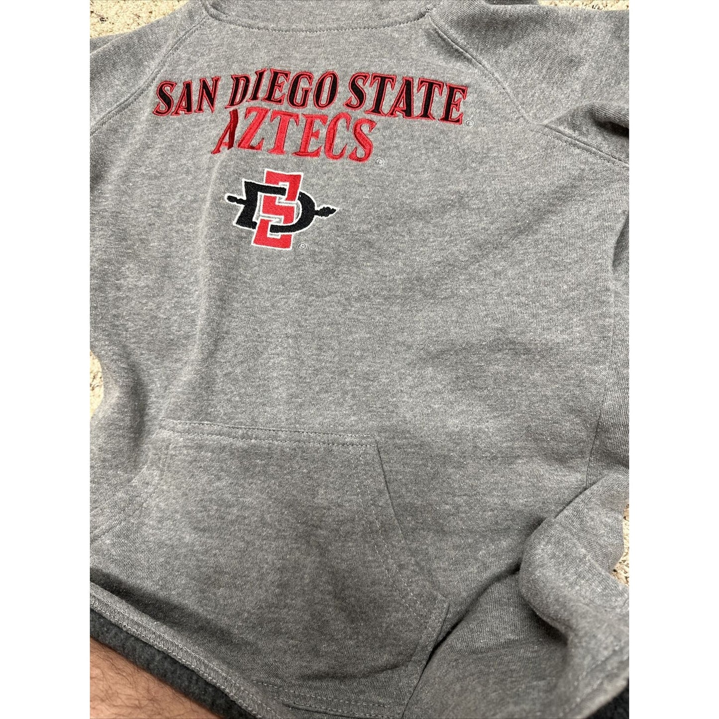 Men’s Small Colosseum Gray San Diego State Aztecs Large Neck Style