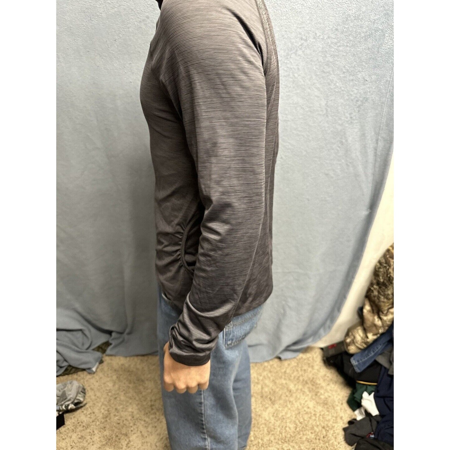 Men’s Gray All In Motion Medium Full Zip Sweater