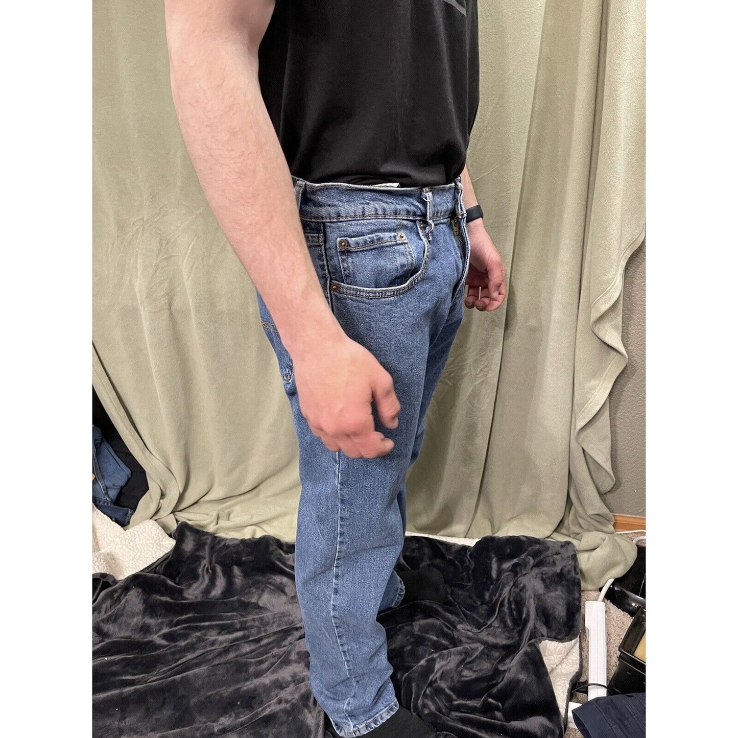 Levi's Strauss & Co. Gold Signature Men's Relaxed Fit Jeans Headlands- 32W x 34L