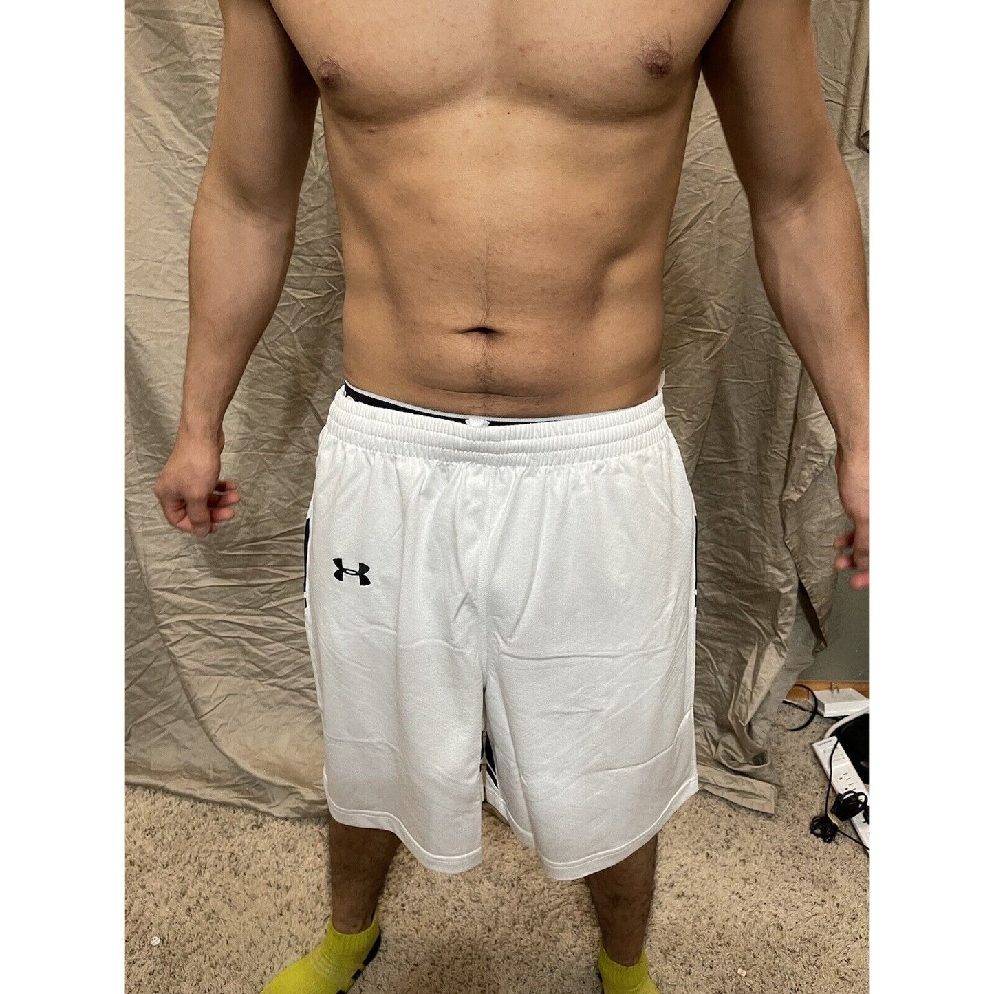 Boy's under armour Youth XL white and Black Lacrosse style shorts no pockets