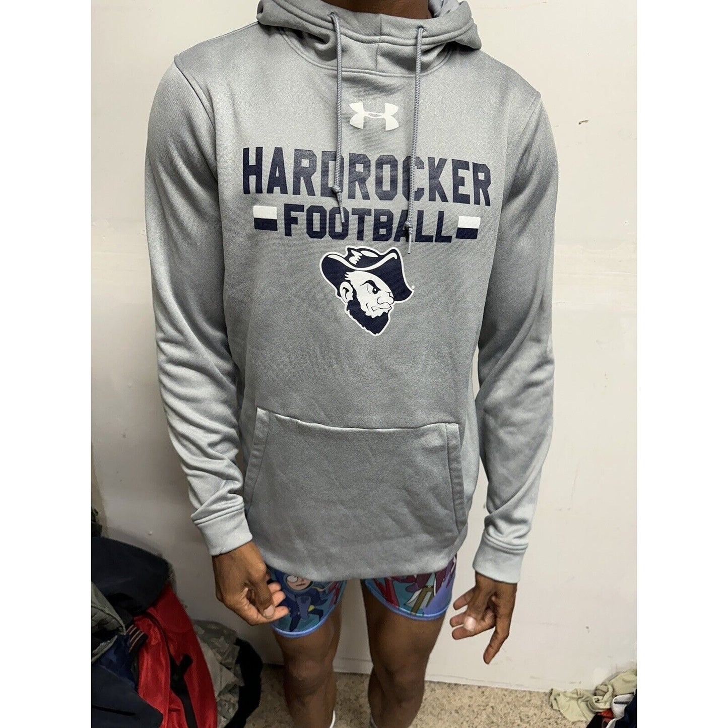Men’s Gray Under Armoyr Medium Cold Gear Loose Hoodie Hardrocker Football
