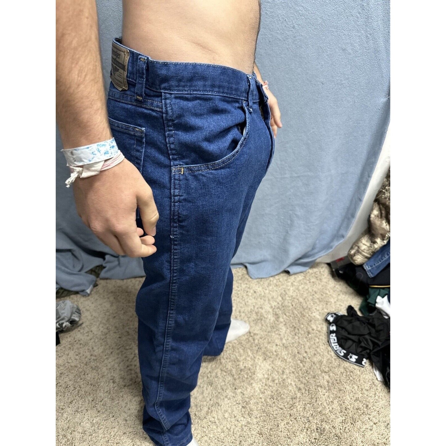 Men’s Wrangler Regular Fit 34 X 32 Blue Jeans