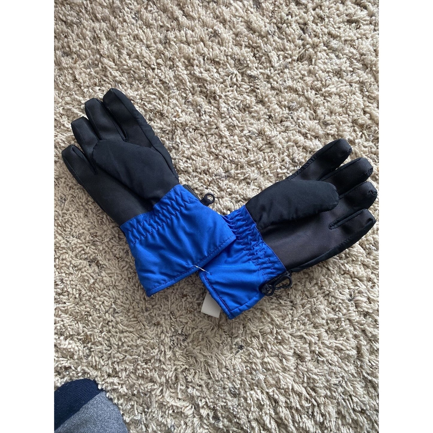 Old Navy Boy’s Size Small Black Blue Winter Snow Gloves