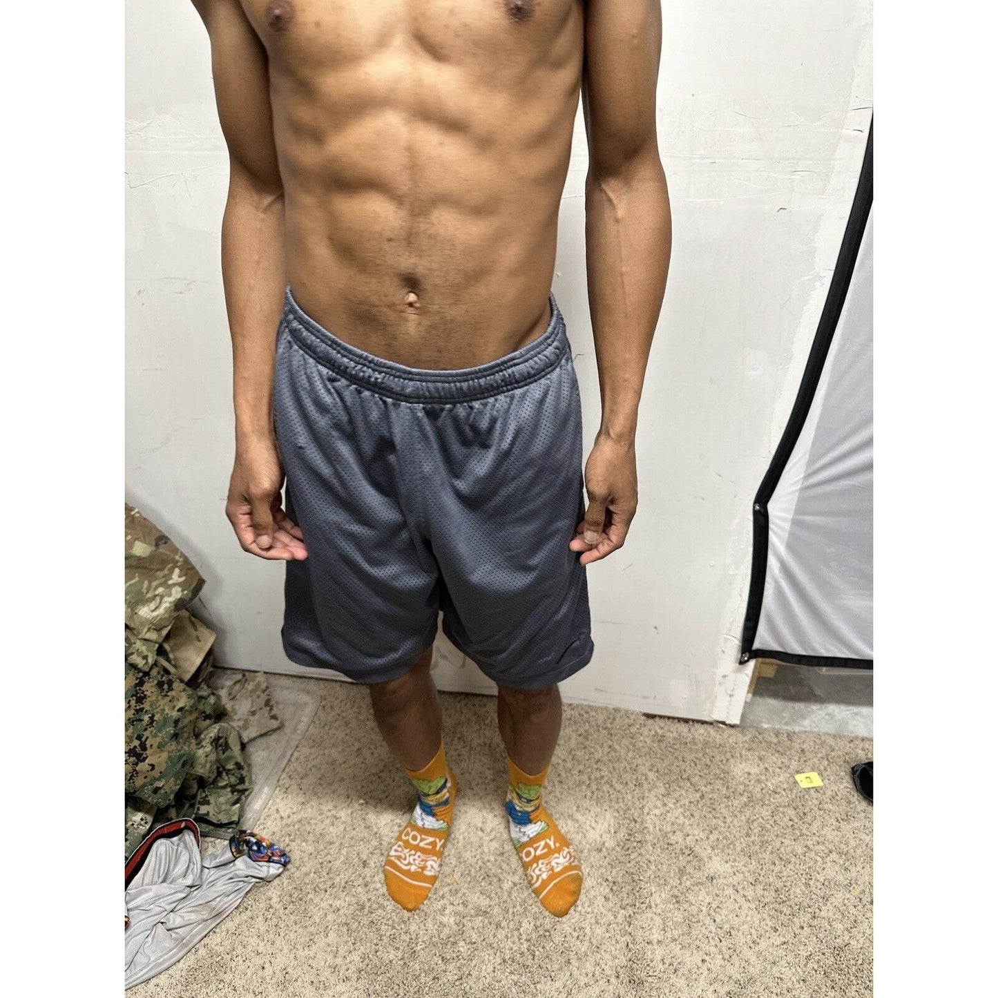 Men’s Gray Nike Dri Fit Large Athletic Shorts
