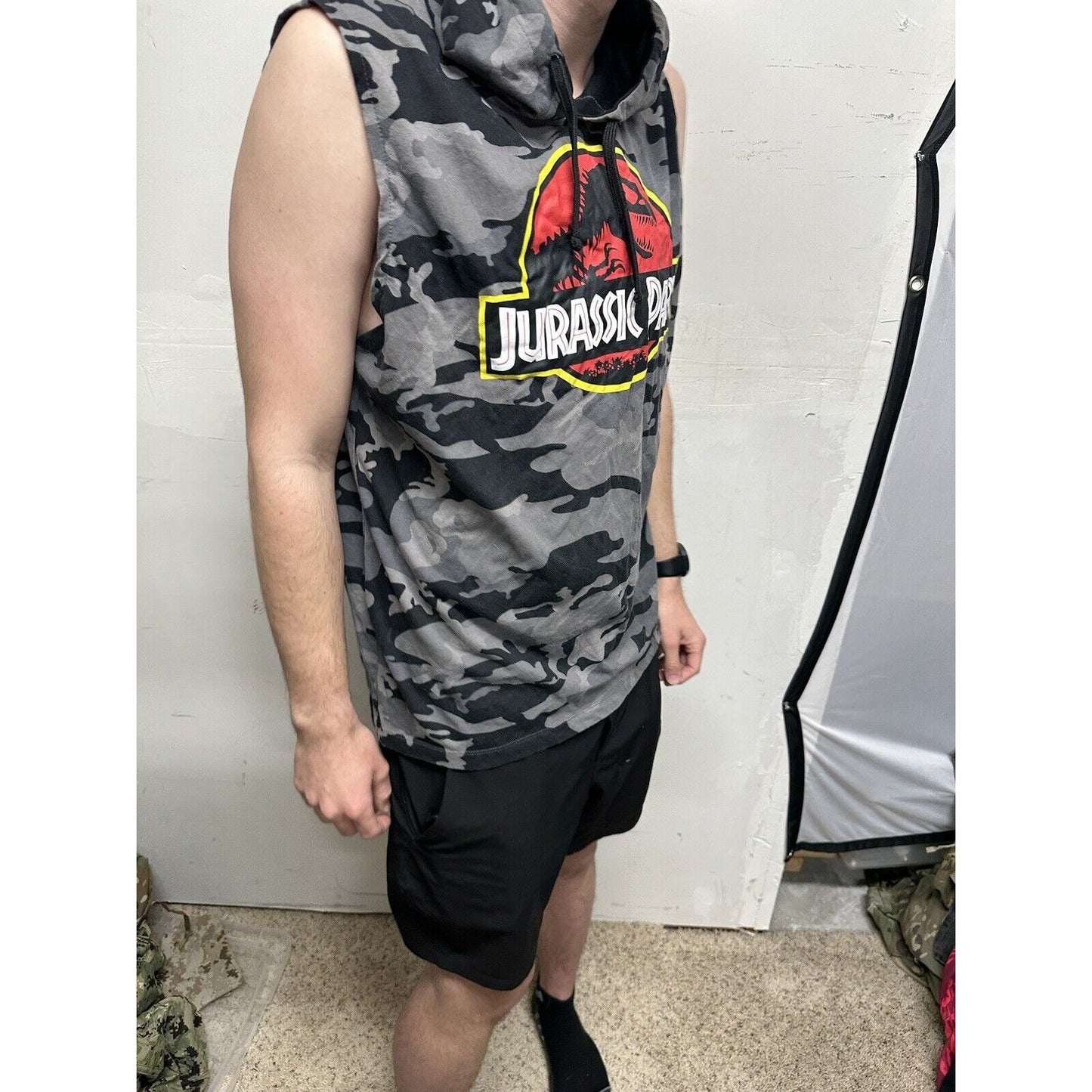 Teen boys 2XL Grey Hoodie Jurassic Park Sleeveless