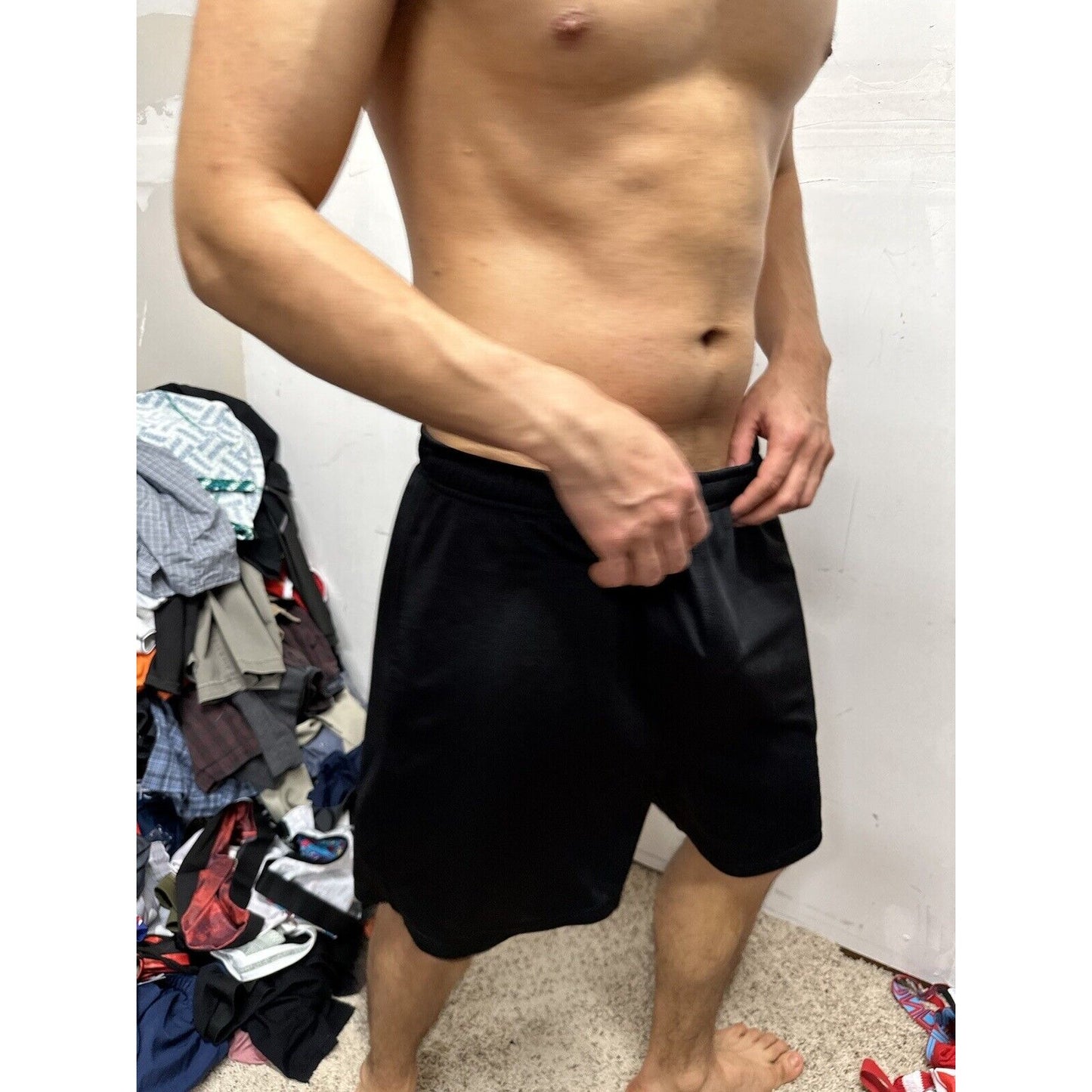 Men’s Black Starter Large Athletic Shorts