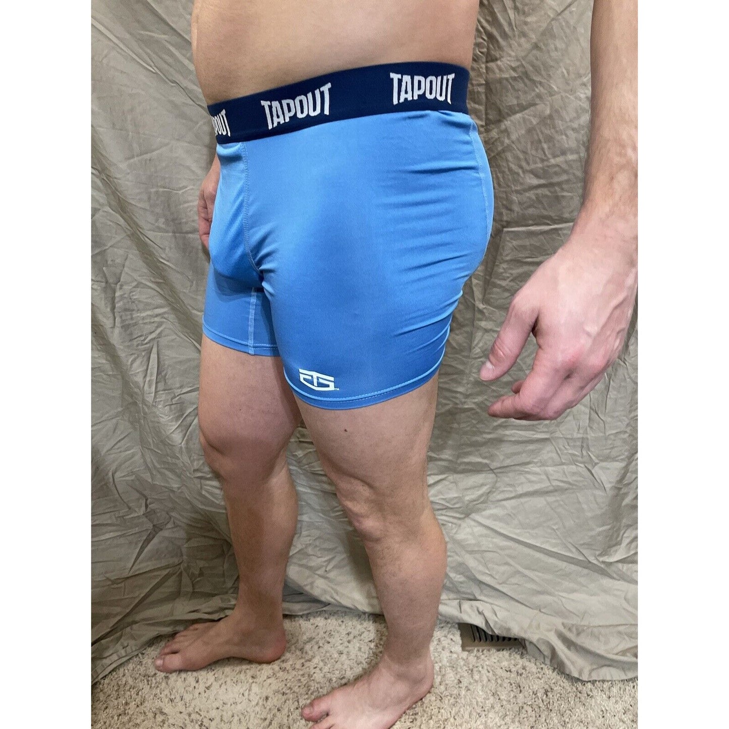 men's blue tapout compression shorts Small