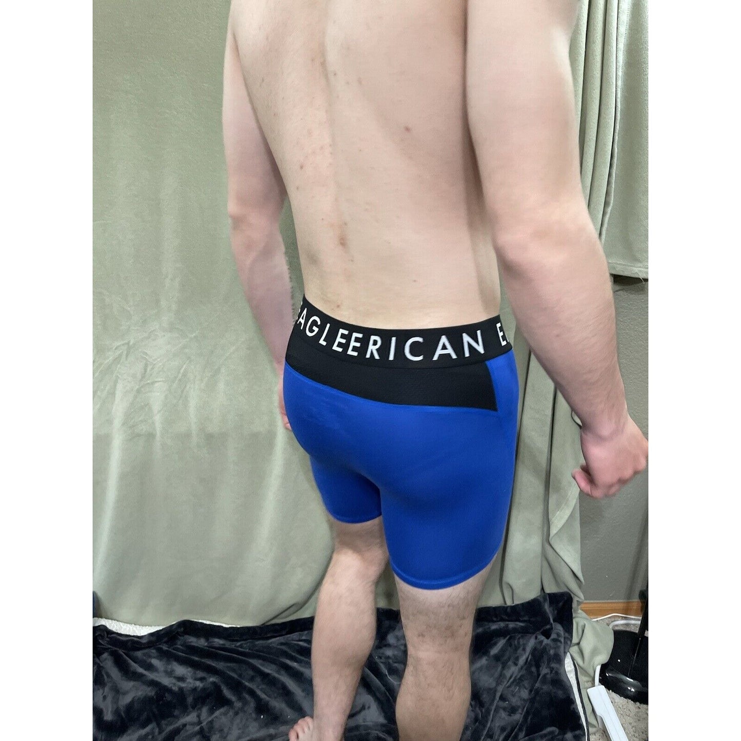 Men’s Royal Blue American Eagle Flex Mesh Compression Shorts Medium New