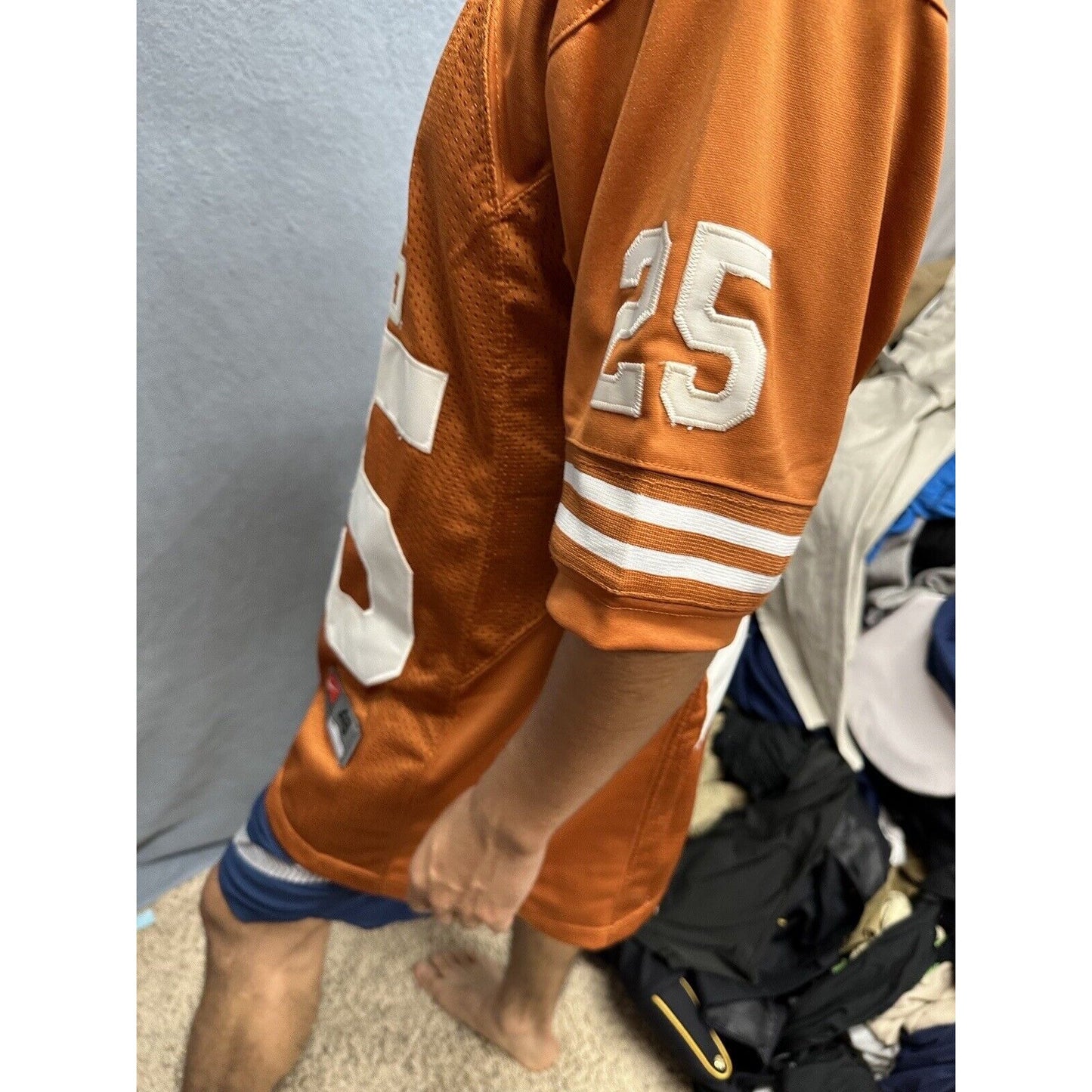 Men’s Texas Longhorns Size 48 Team Nike #25 Football Jersey