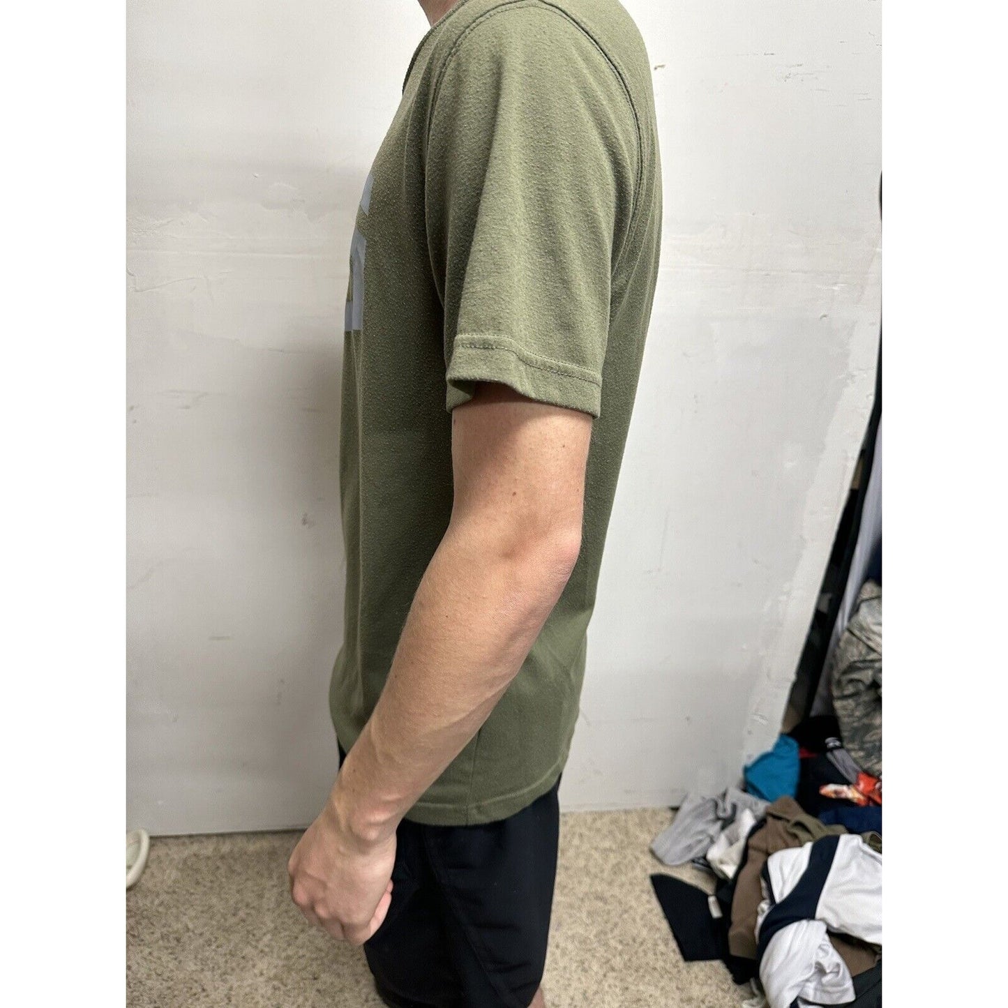 Men’s Short Sleeve Small Olive Green Tapout Shirt