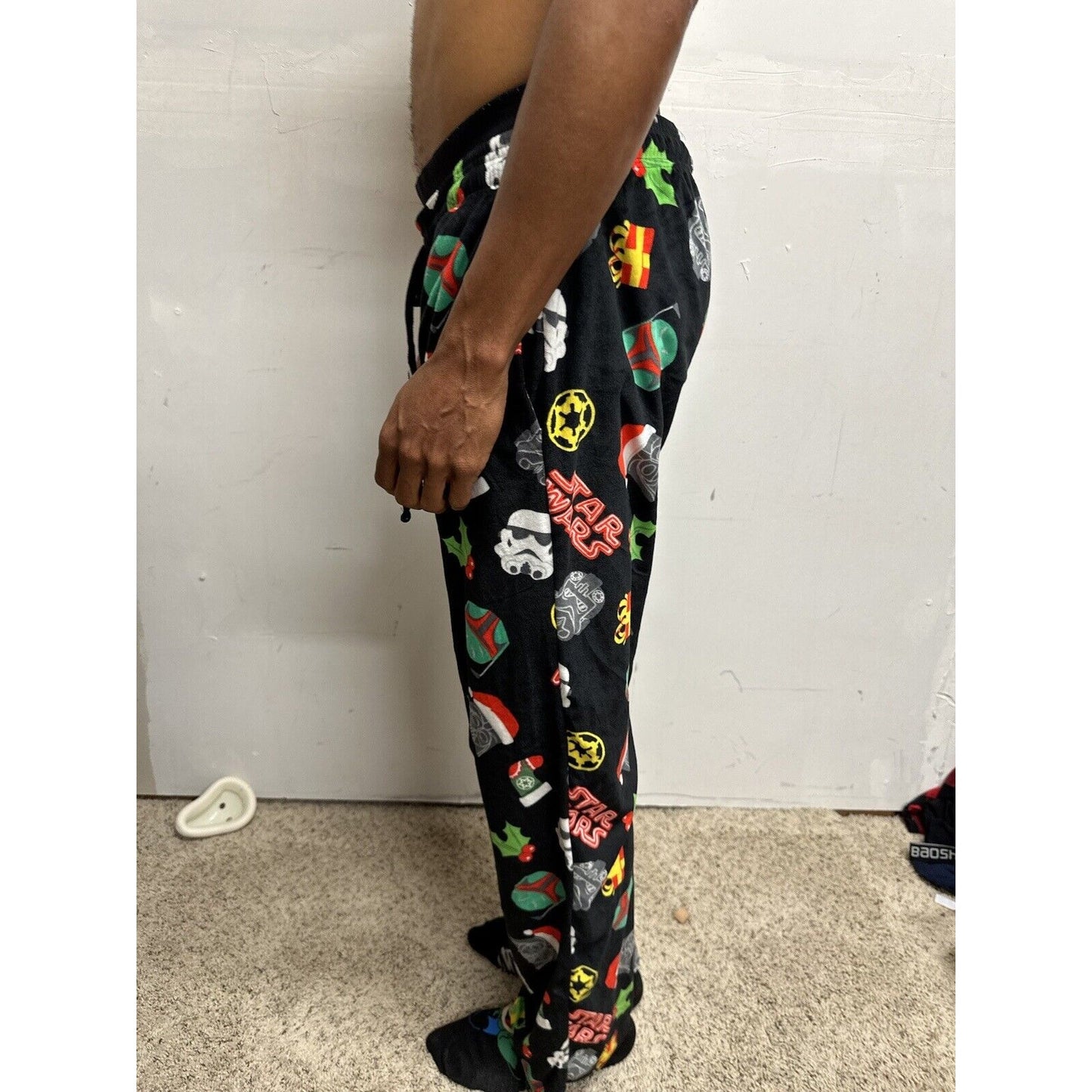 Men’s Star Wars Christmas Lounge Pants Sleepwear Medium Vader In Santa Hat