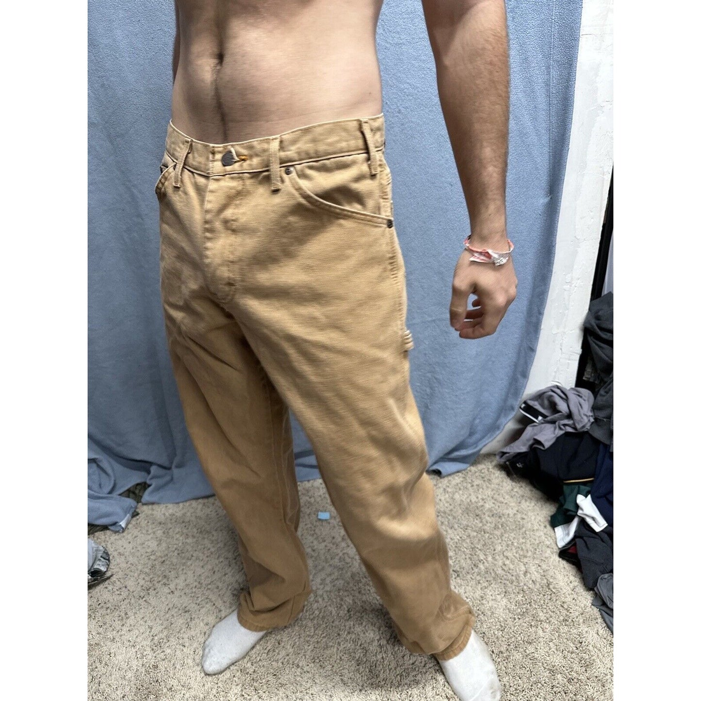Men’s Khaki Dickies Relaxed Fit 32 X 34 Cargo Pants