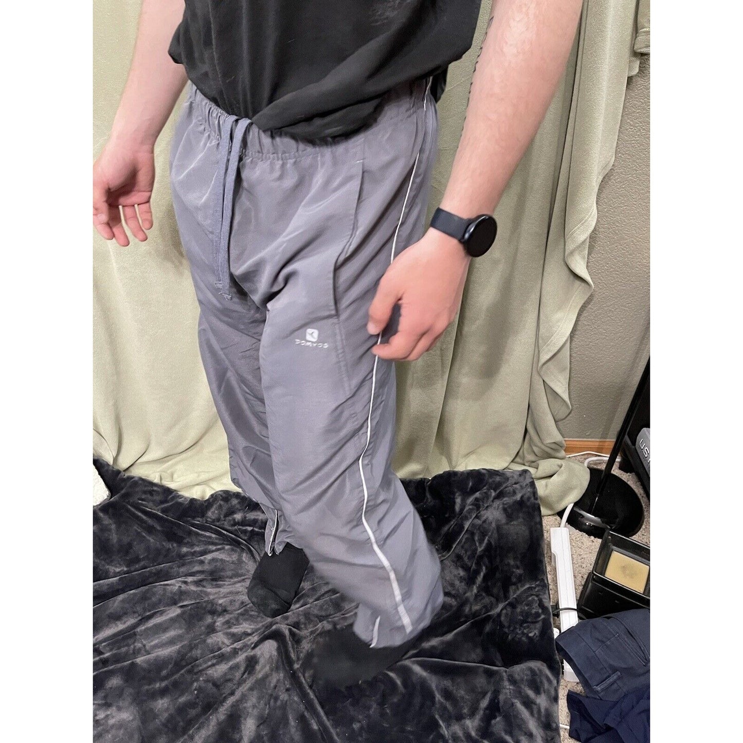 Domyos Windbreaker / Track / Jogging Pants Gray Men’s Small