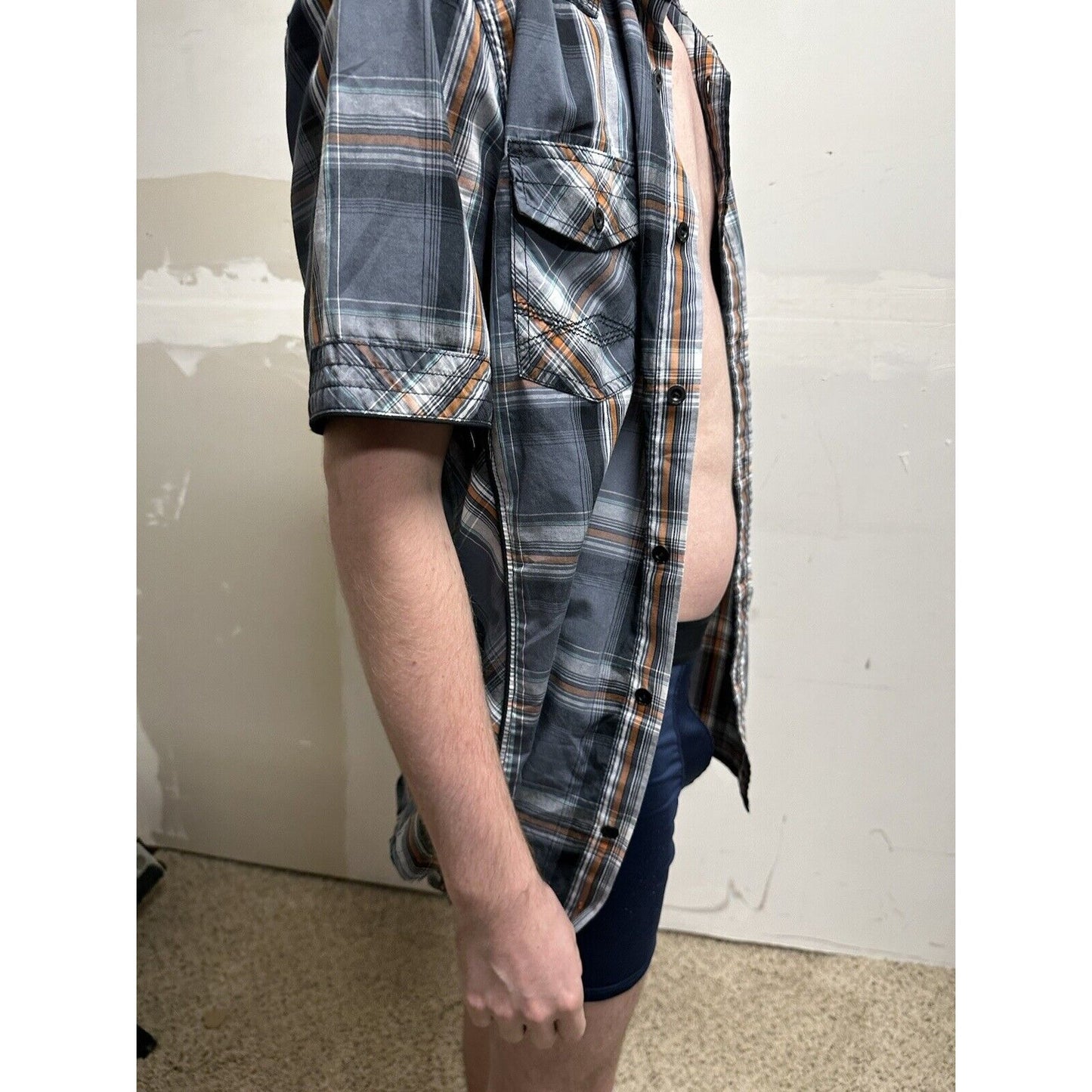 men’s button up helix large gray plaid shirt