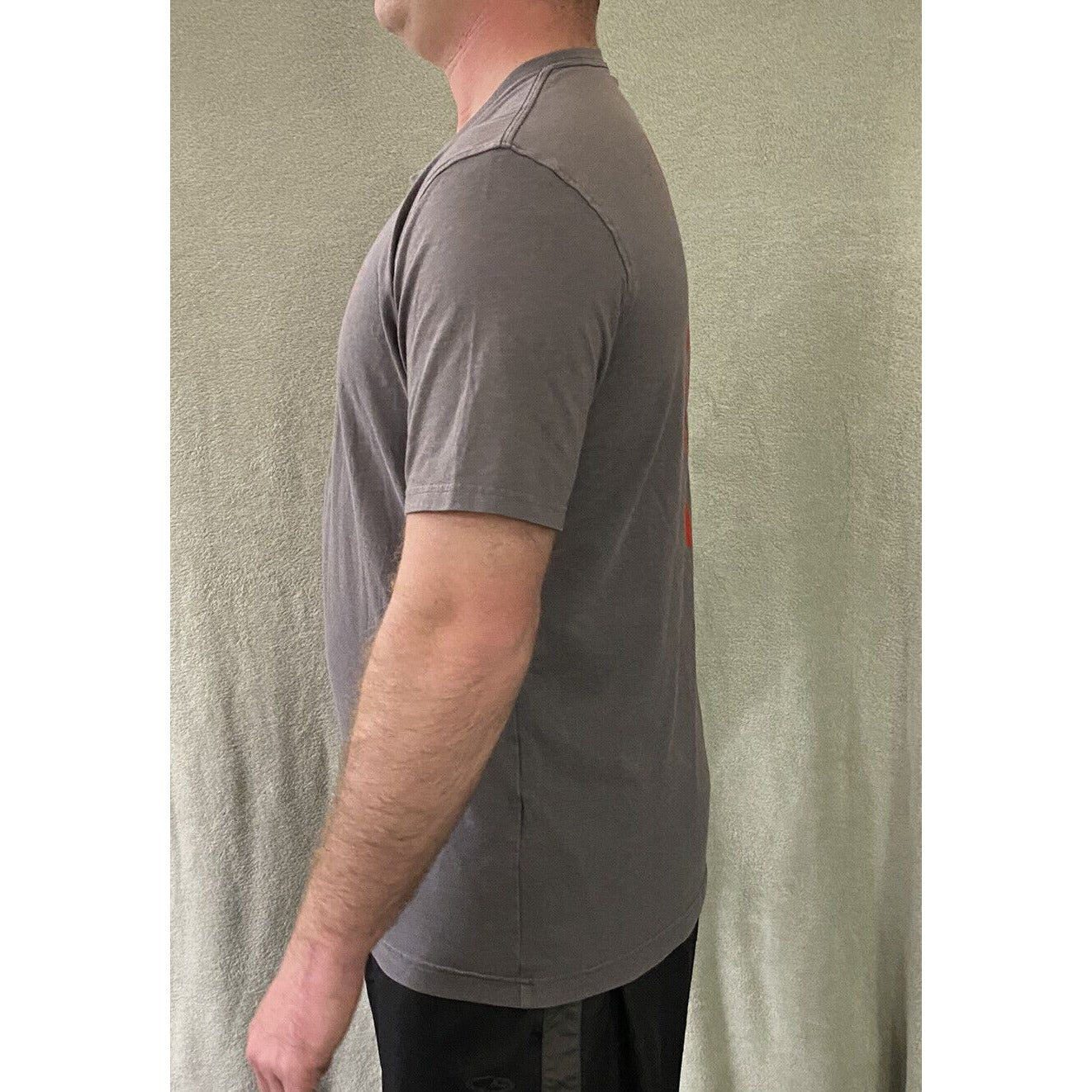 Under Armour Men’s Large Gray American Flag Wounded Warrior Proj Heat Gear Shirt
